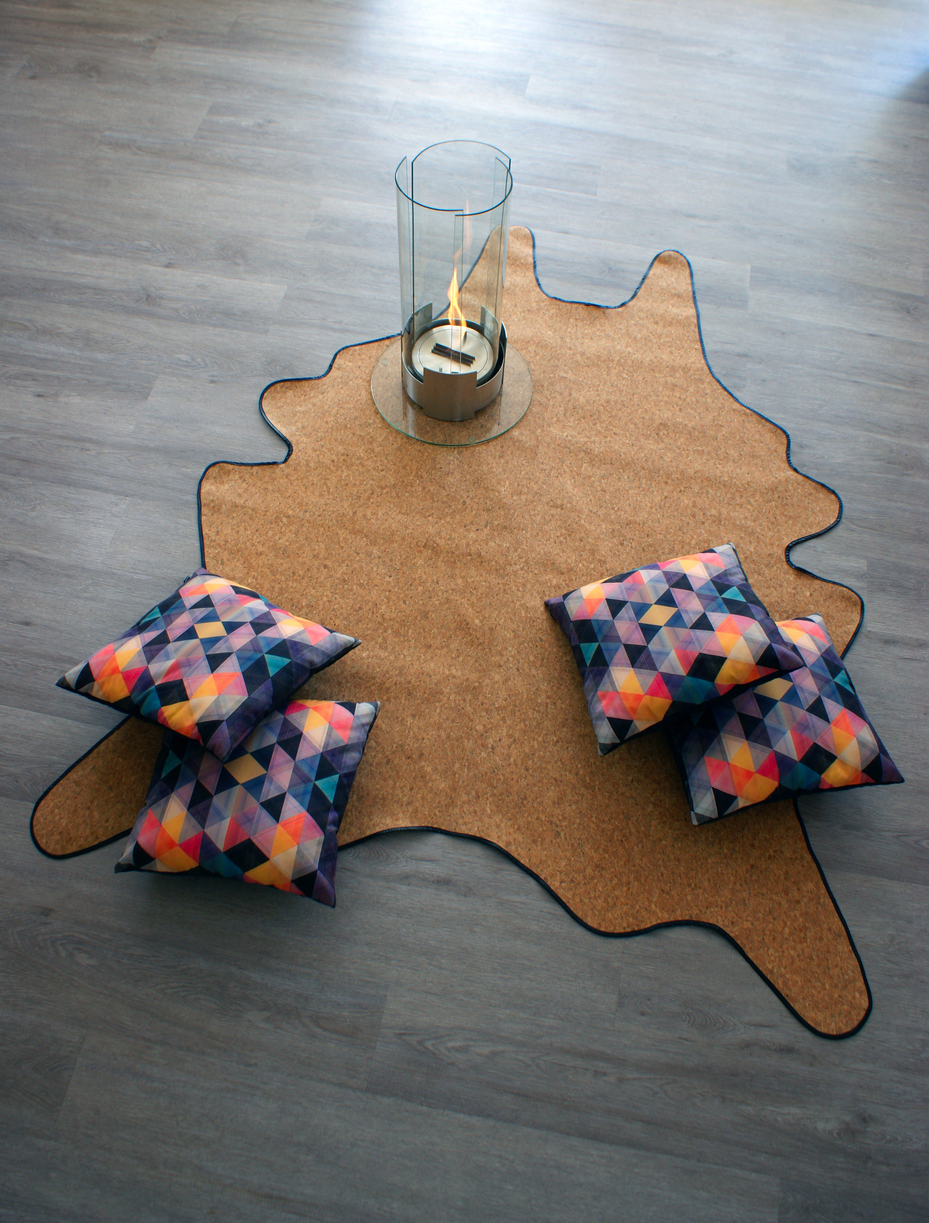 VEGAN 牛皮质地地毯-7