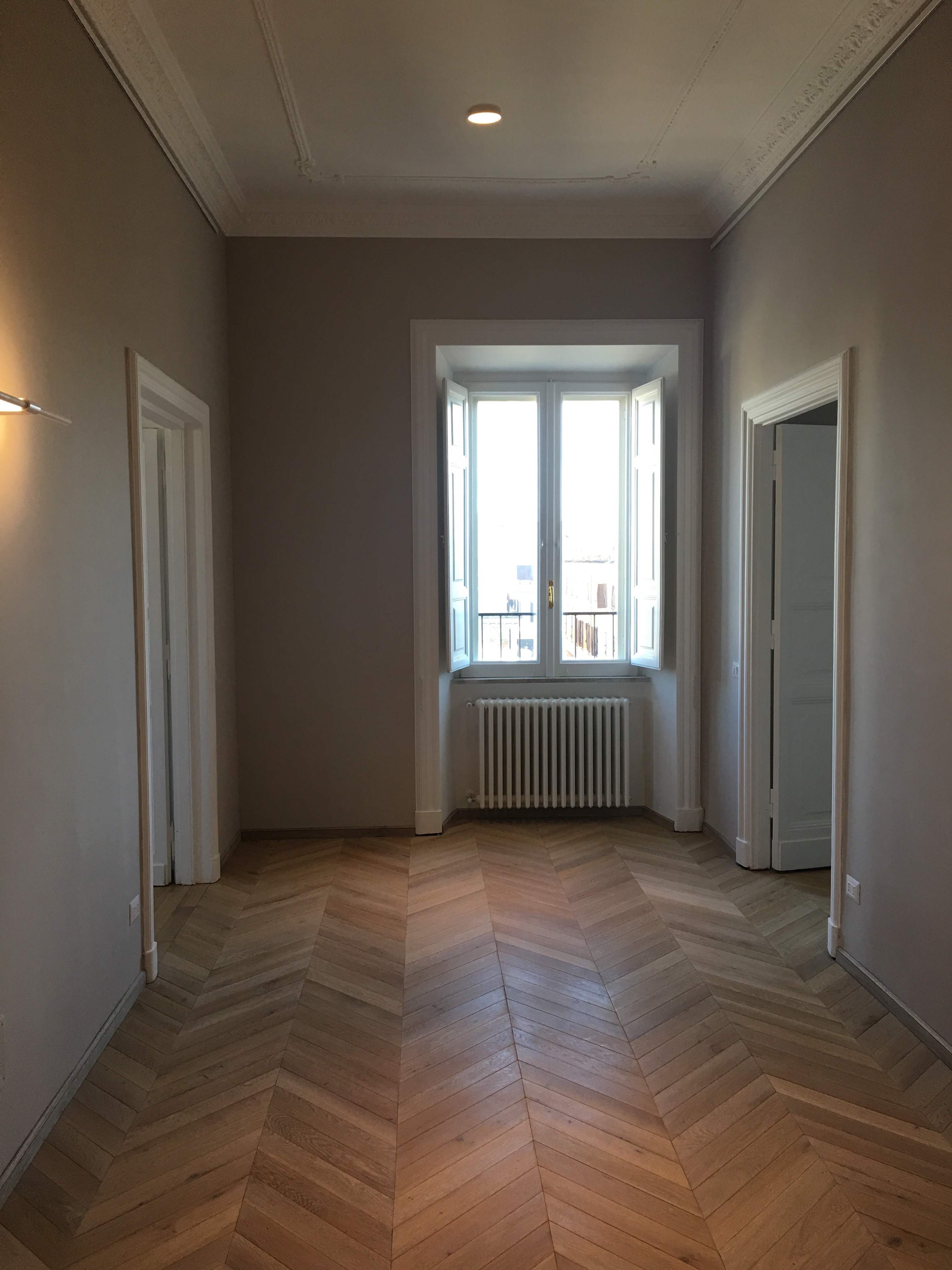 罗马河畔的复古韵味-23