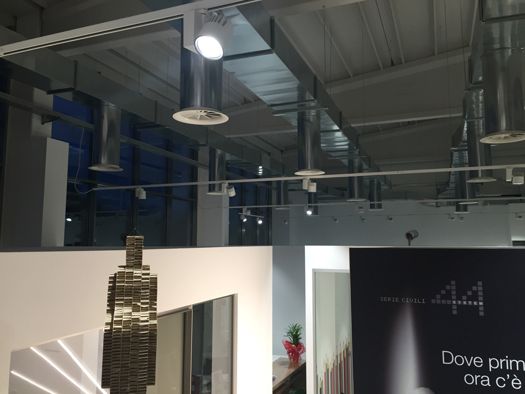 2016 年意大利 Showroom TIBERII 室内设计案例-5