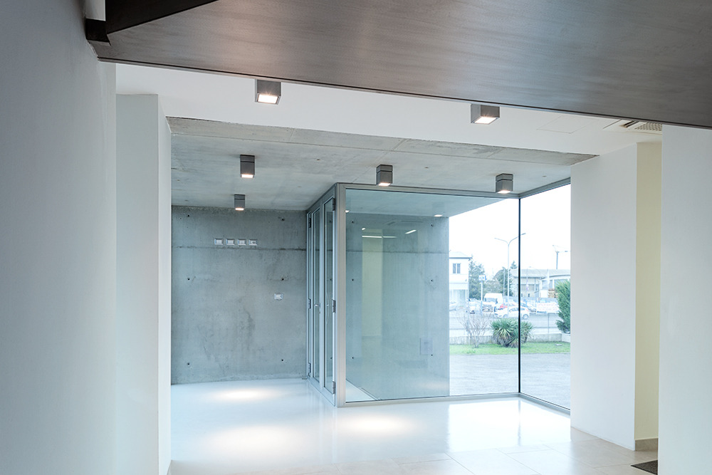 2011 年完成重塑办公楼外立面设计案例-5