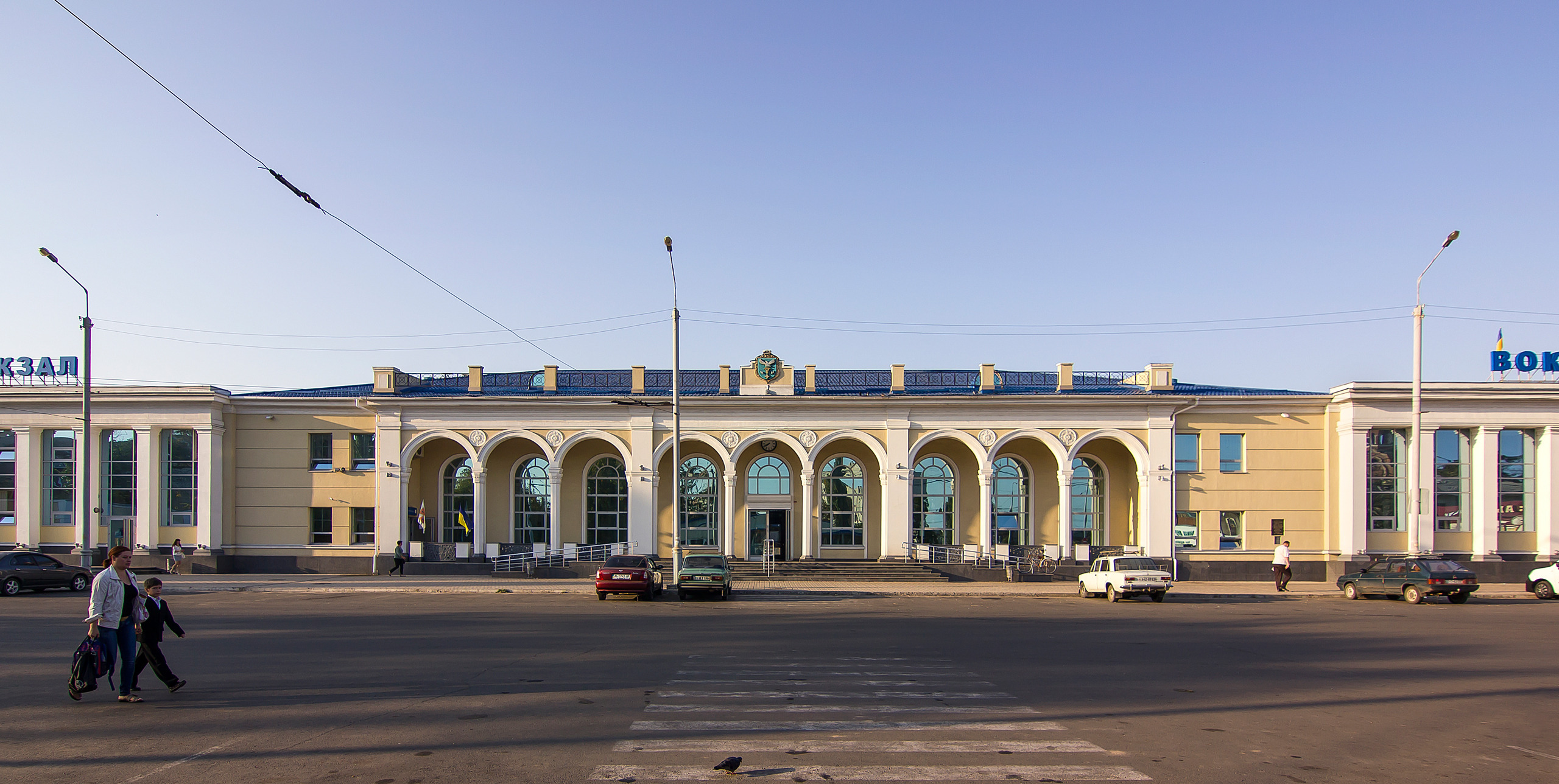 乌克兰斯洛伐茨克火车站室内设计案例分析-3