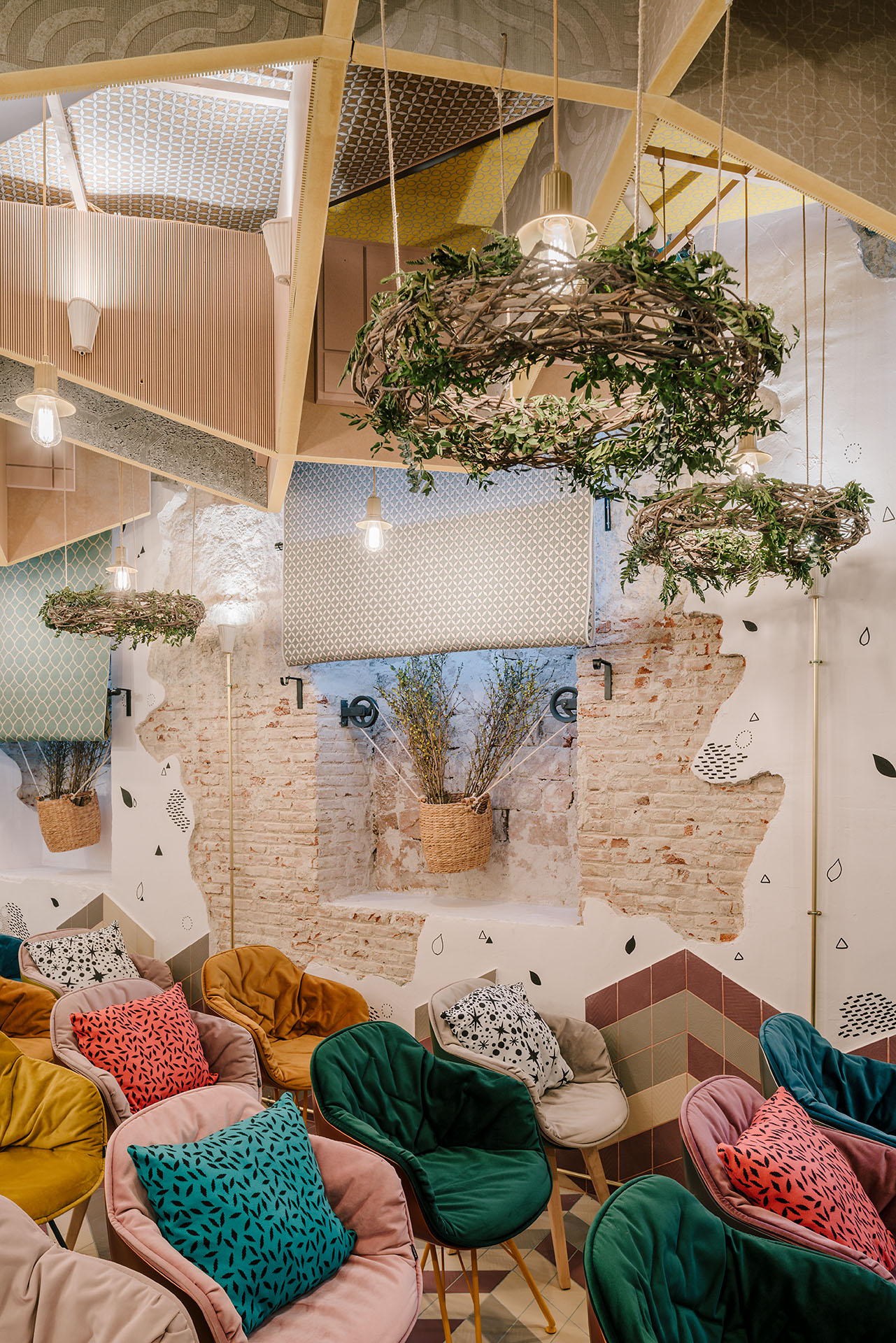 马德里"奥迪托里奥·福图尼"礼堂,致敬艺术与自然的融合-43