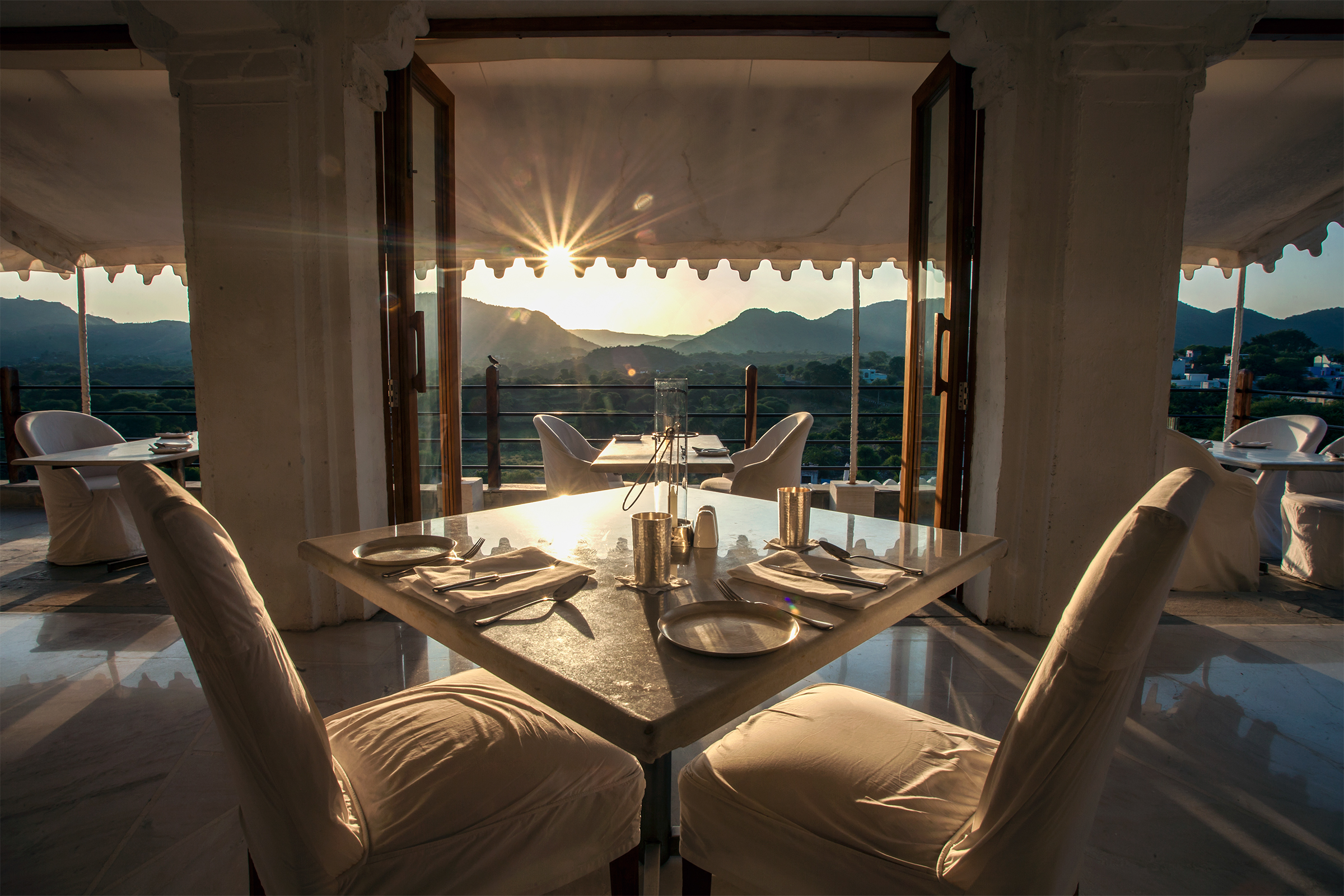 RAAS Devigarh 奢华酒店 | 私人泳池与美食盛宴-28