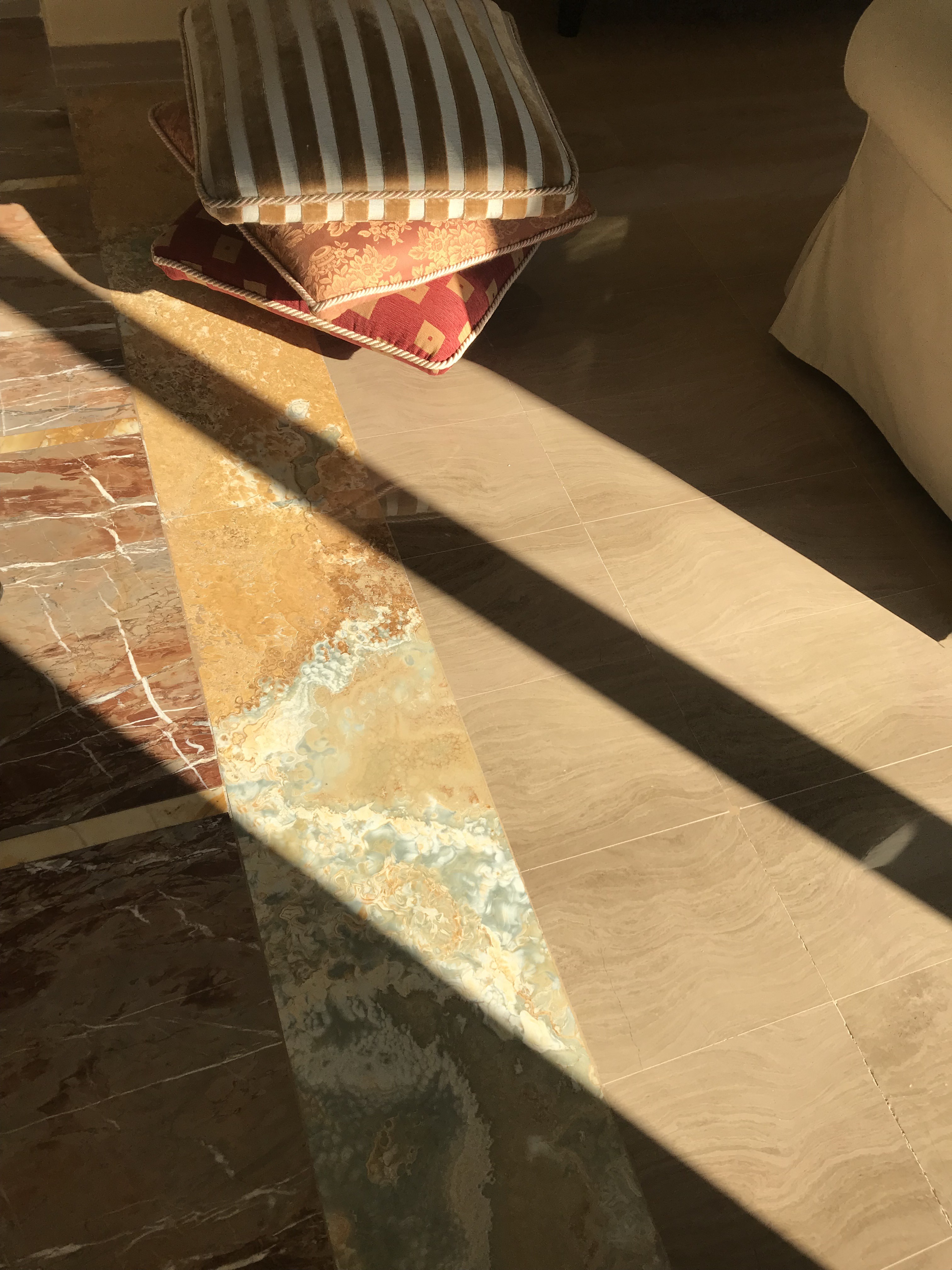 复古与现代共融的 60 年代博洛尼亚公寓翻新-2