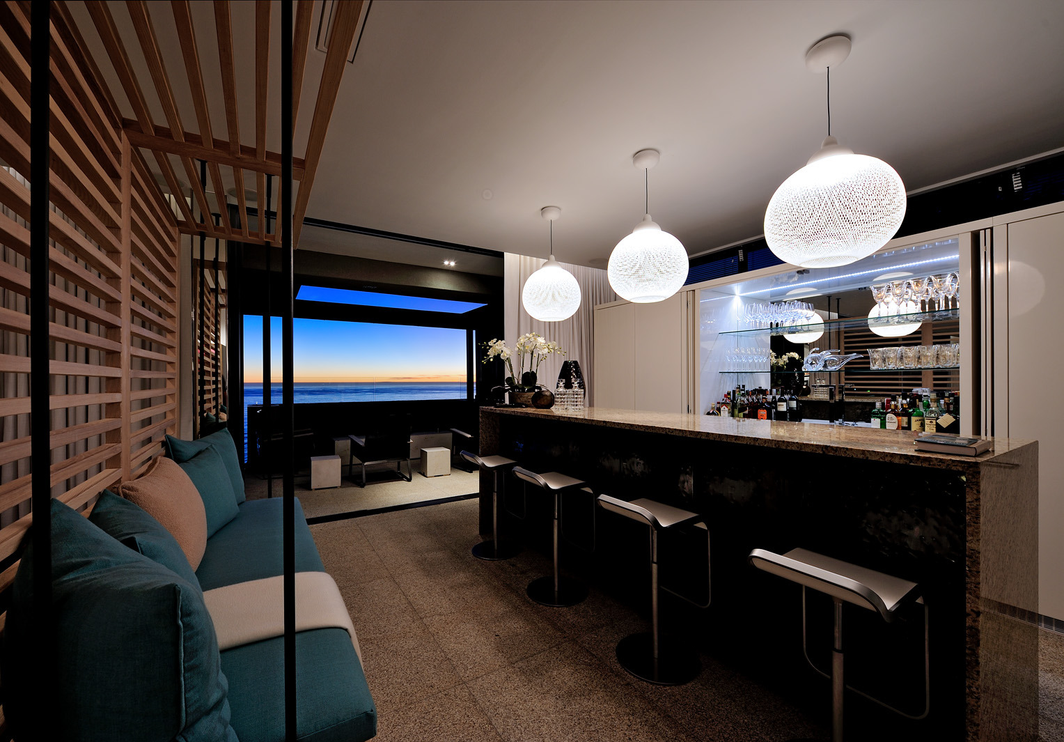 南非开普敦“Nettleton Ridge”海滨别墅 | 壮丽海景与生活空间的完美融合-8