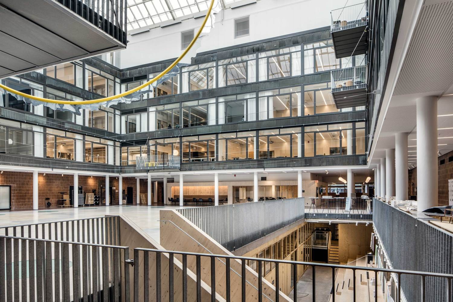 瑞典大学建筑系现代改造-12