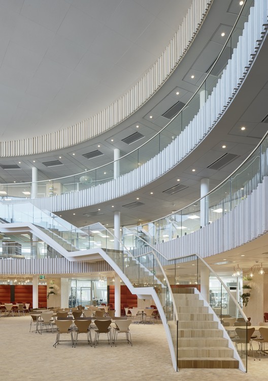 奥兰 PAF 总部,节能环保的被动式办公楼-31