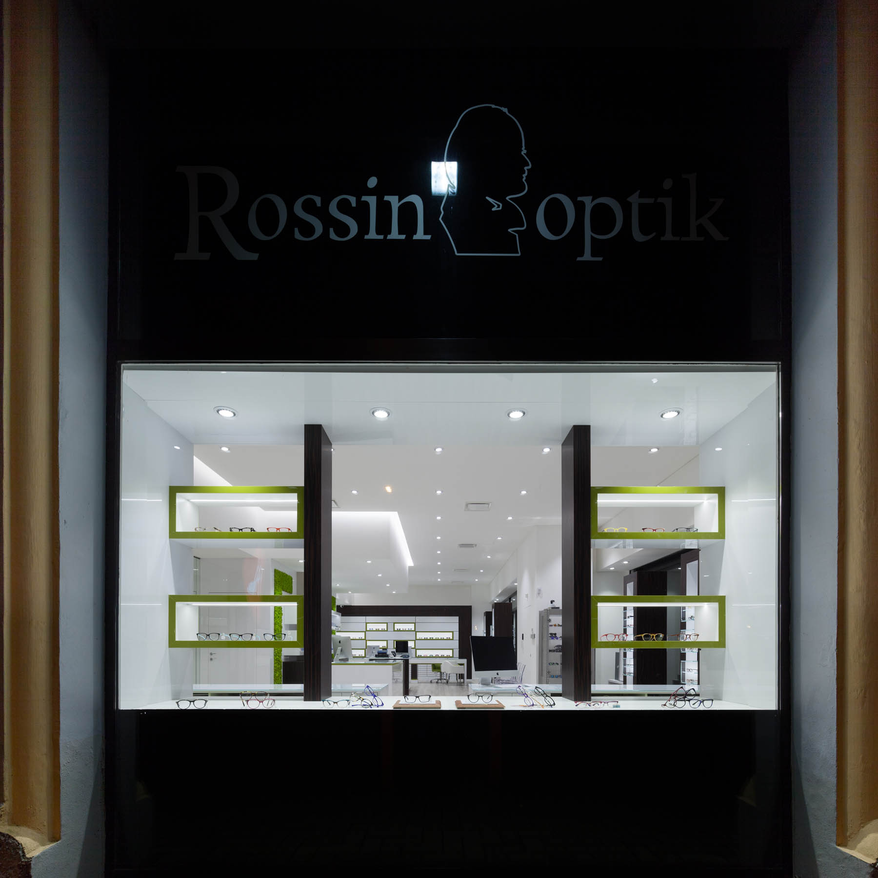 光学商店改造中的摄影艺术-39