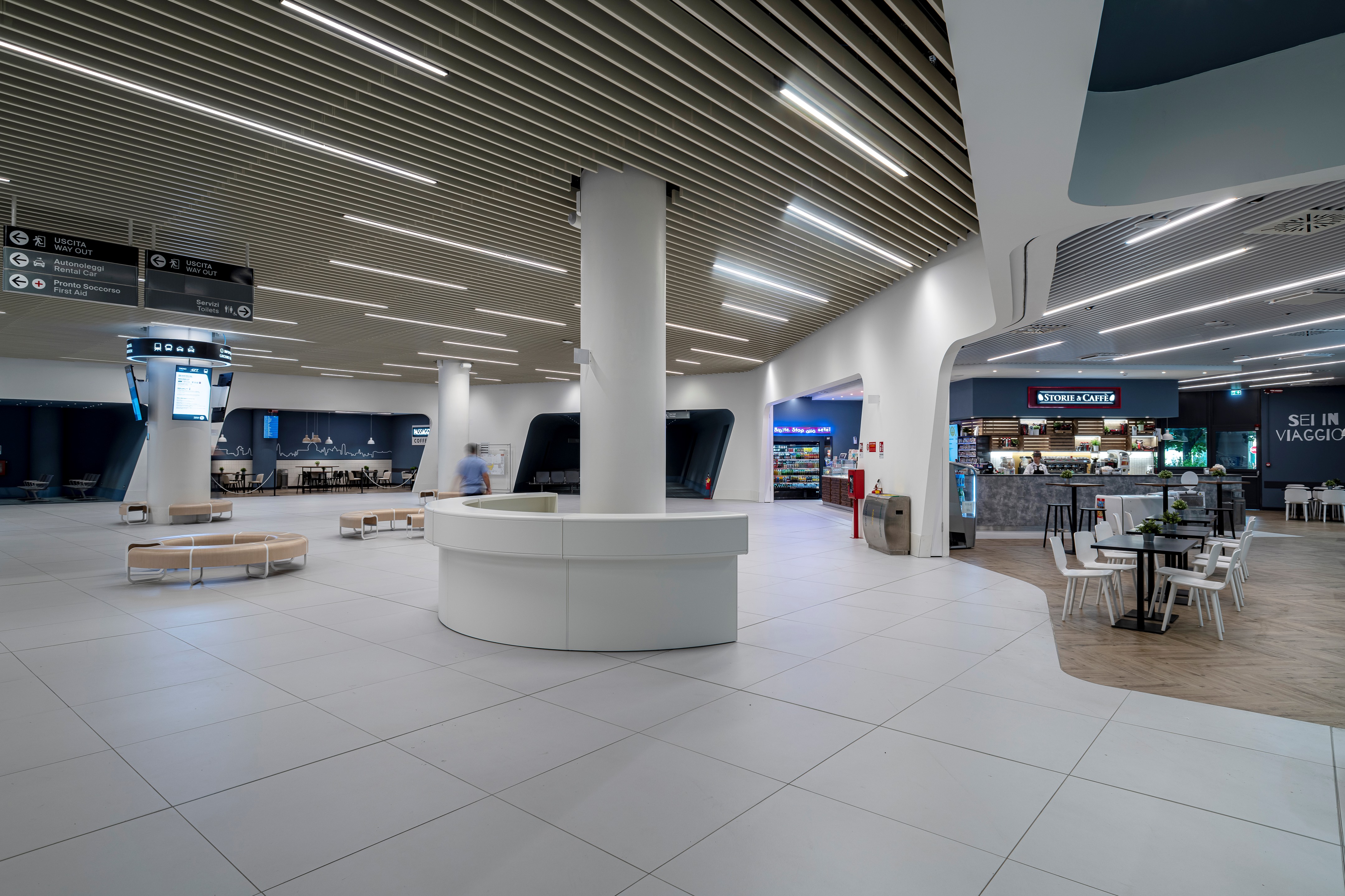 意大利都灵卡塞勒机场 Sandro Pertini 新到达区现代改造-4