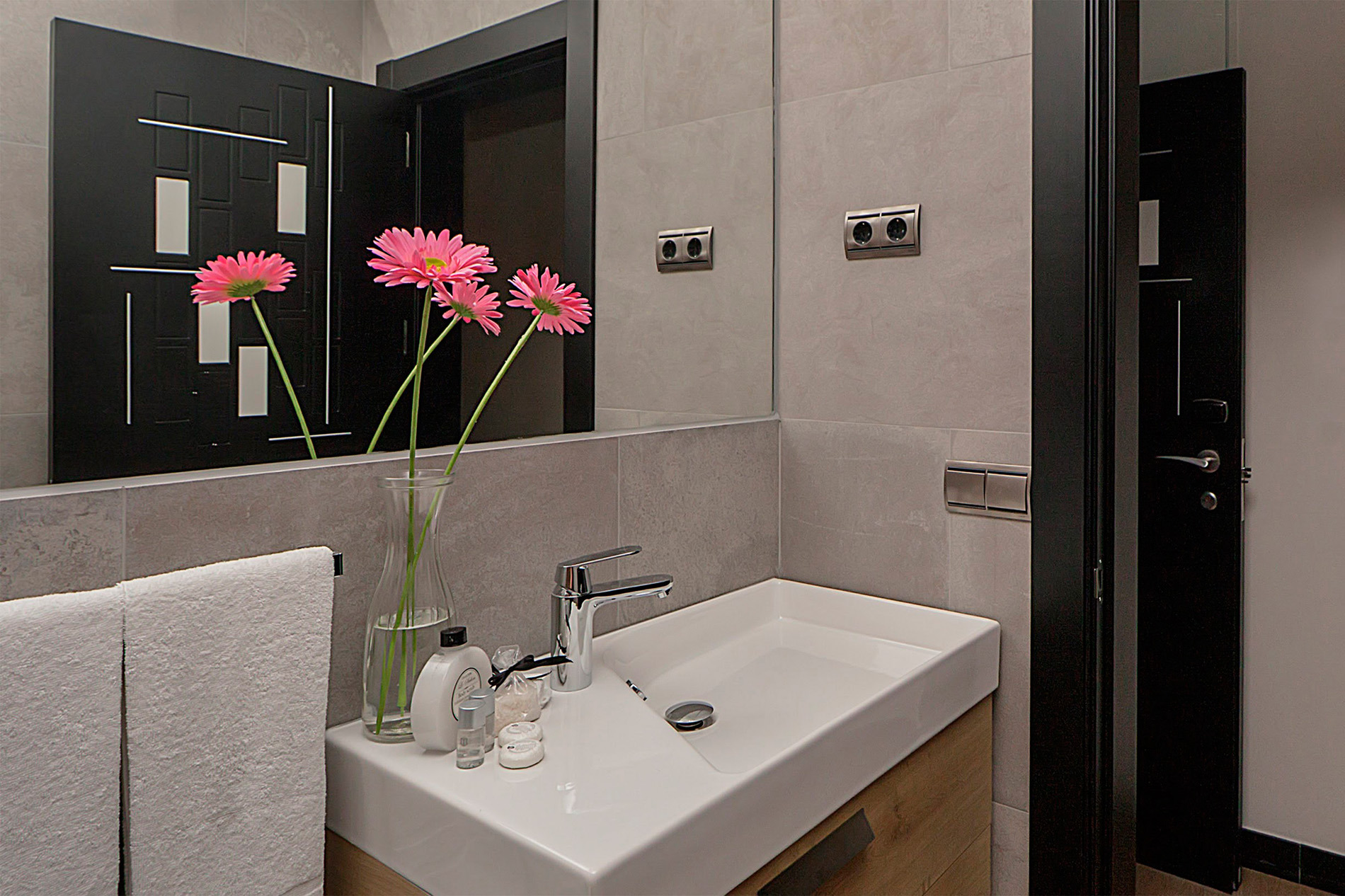 马德里 Oficentro 套房酒店——现代与自然的完美融合-11