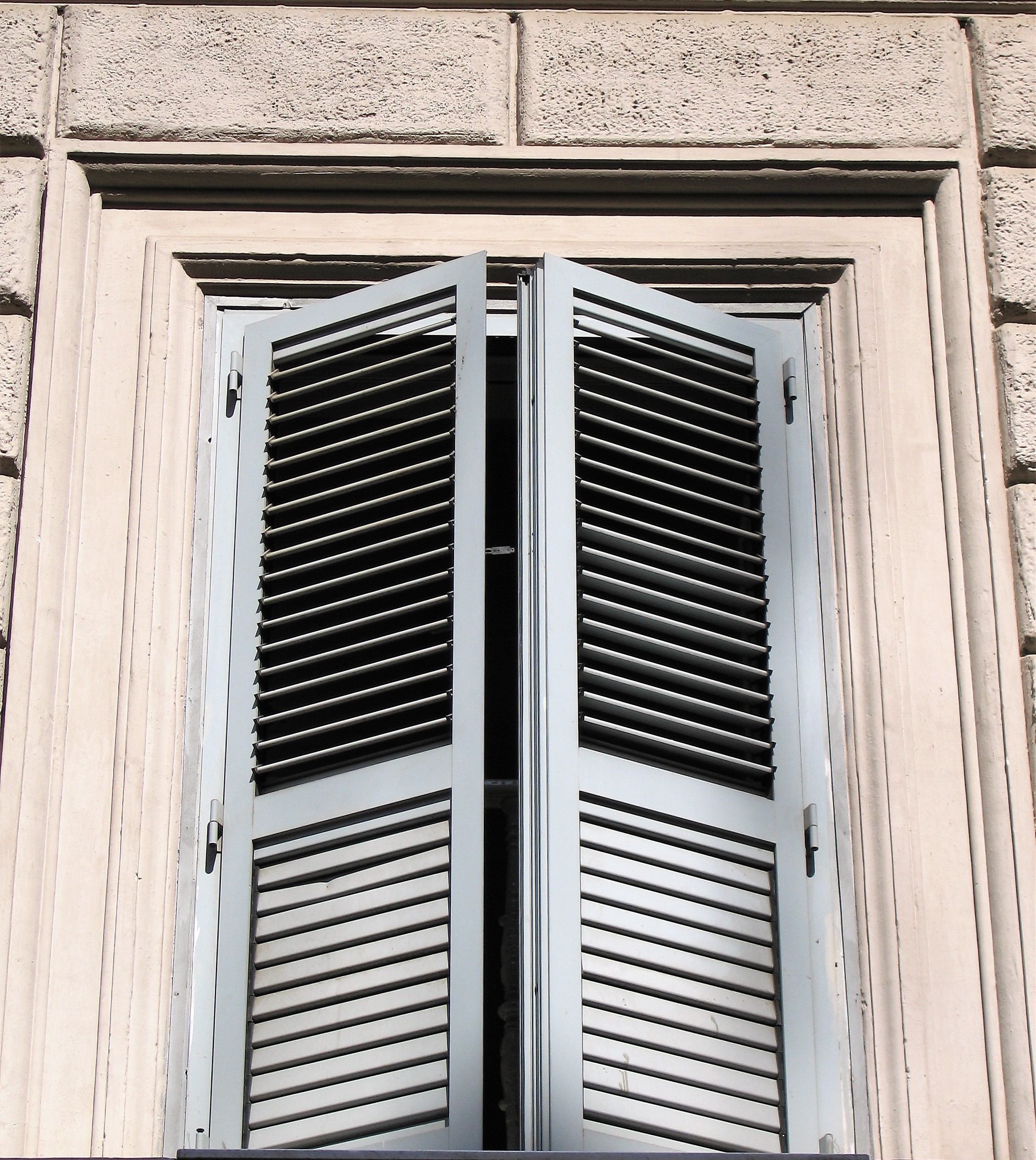 2007 年罗马历史建筑结构加固修复案例-15