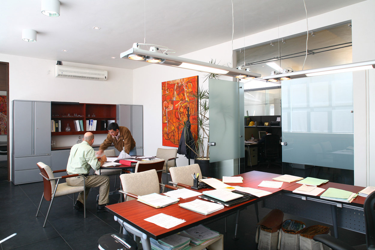 墨西哥 Pavisa 办公大楼 | 现代简约的办公空间-23