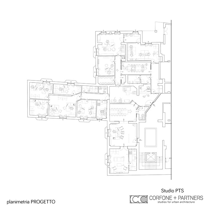 意大利 Foggia 市历史建筑改造的现代办公空间-3