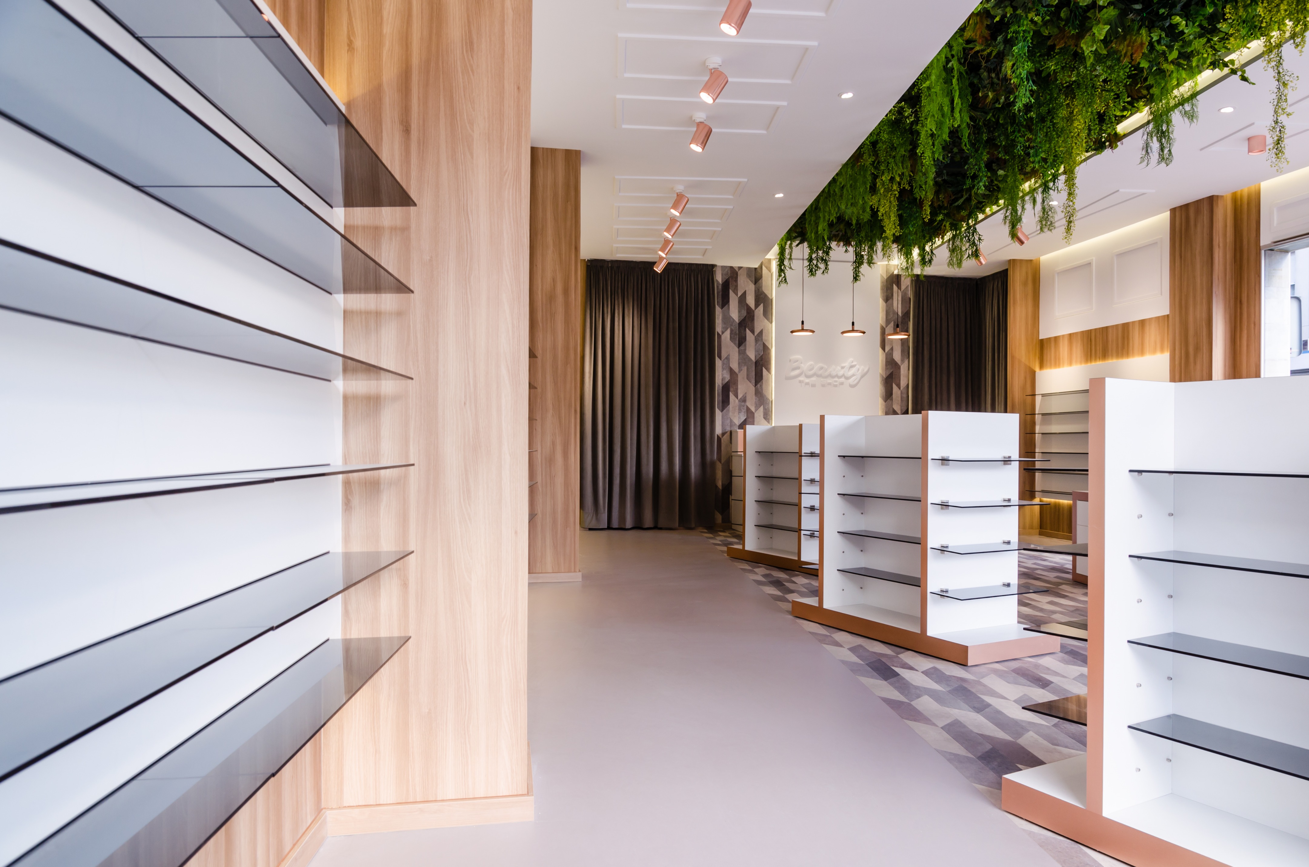 精致香氛护肤品店的永恒魅力-12