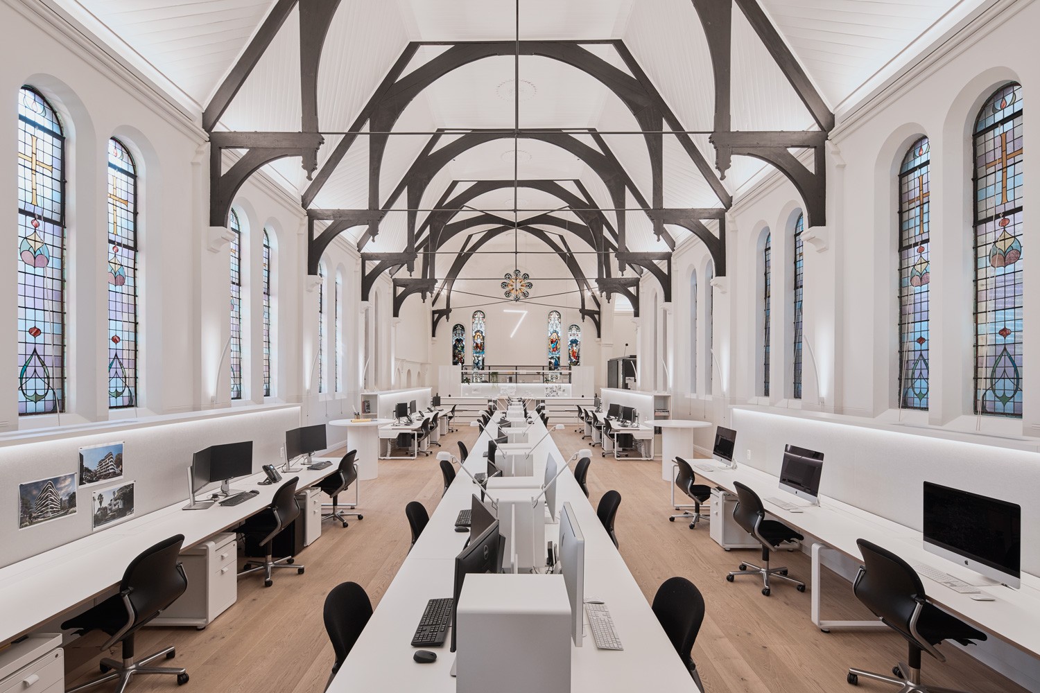 Squillace Architects:古老教堂改造工作空间-1