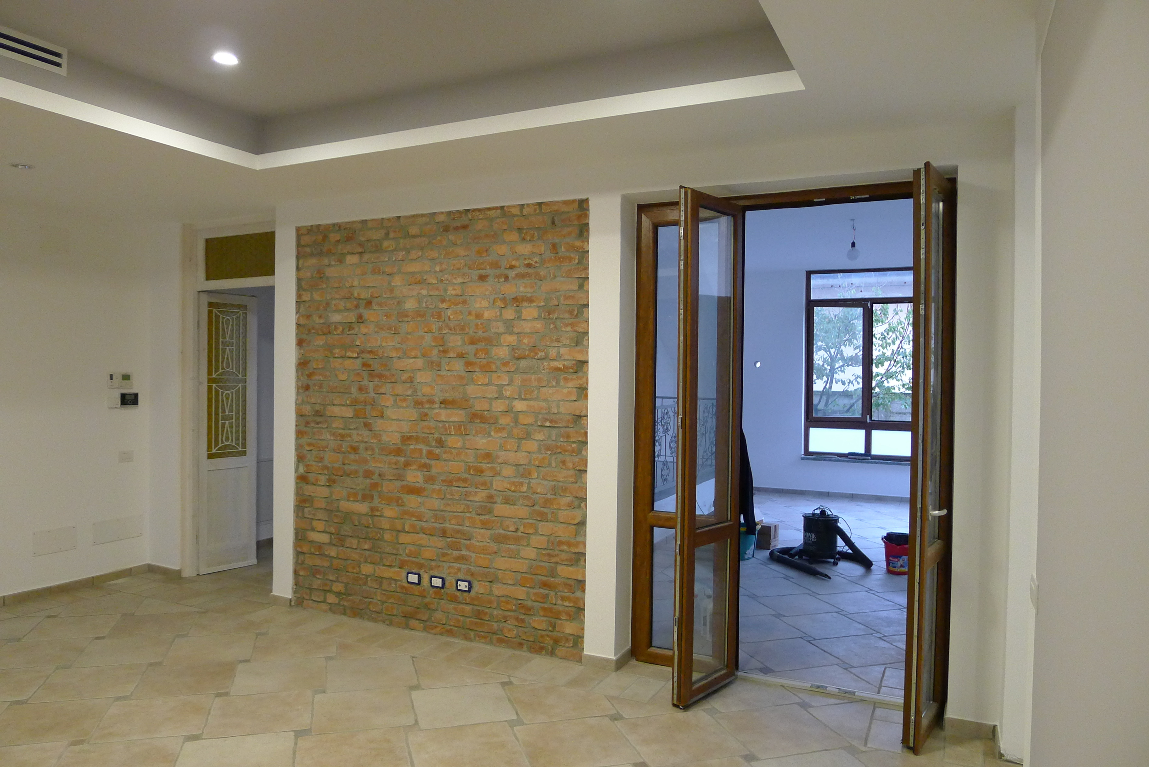 历史与现代交融的别墅双家庭住宅翻新设计-5