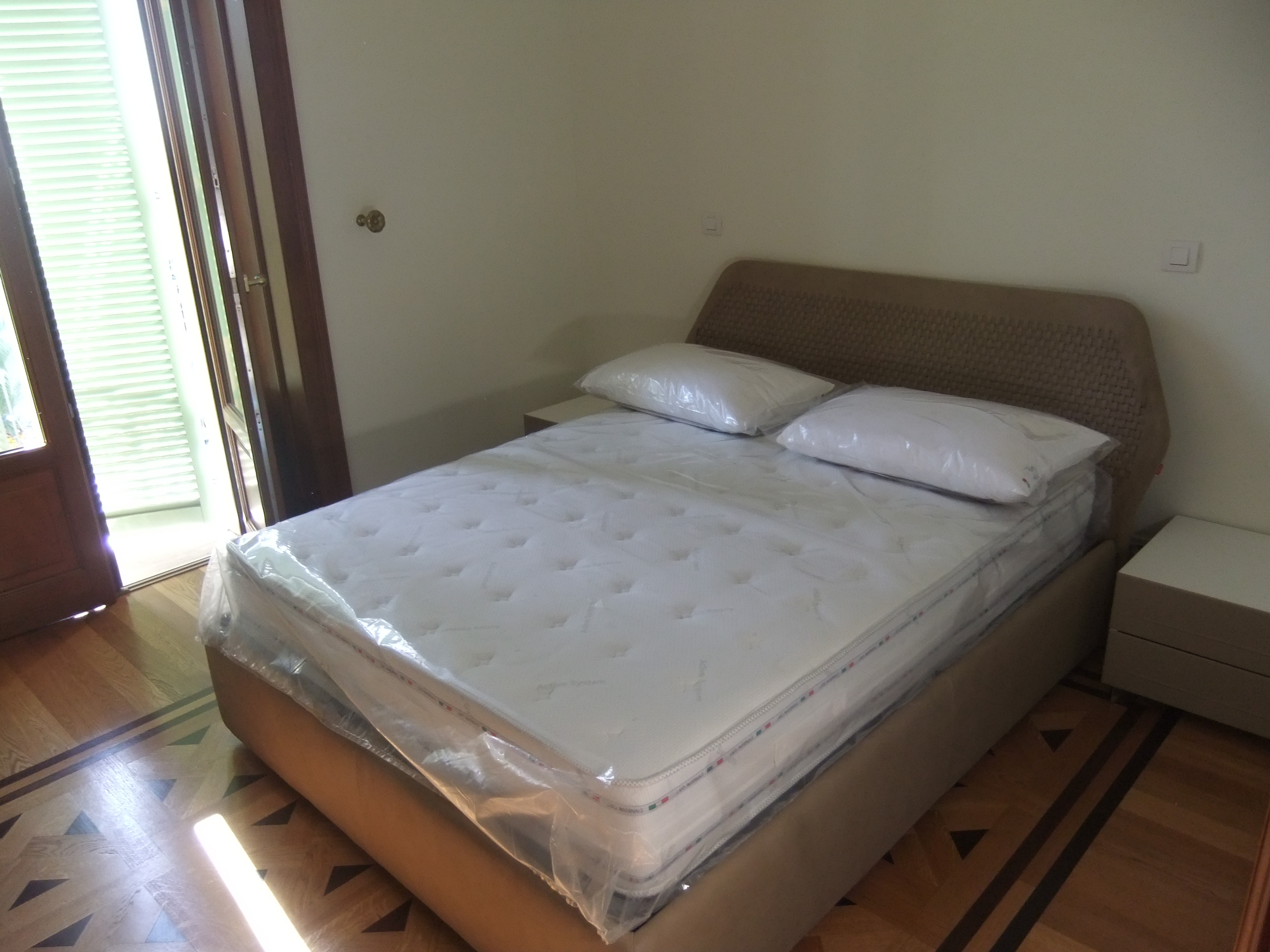 戛纳豪华别墅，舒适宜居的设计典范-40