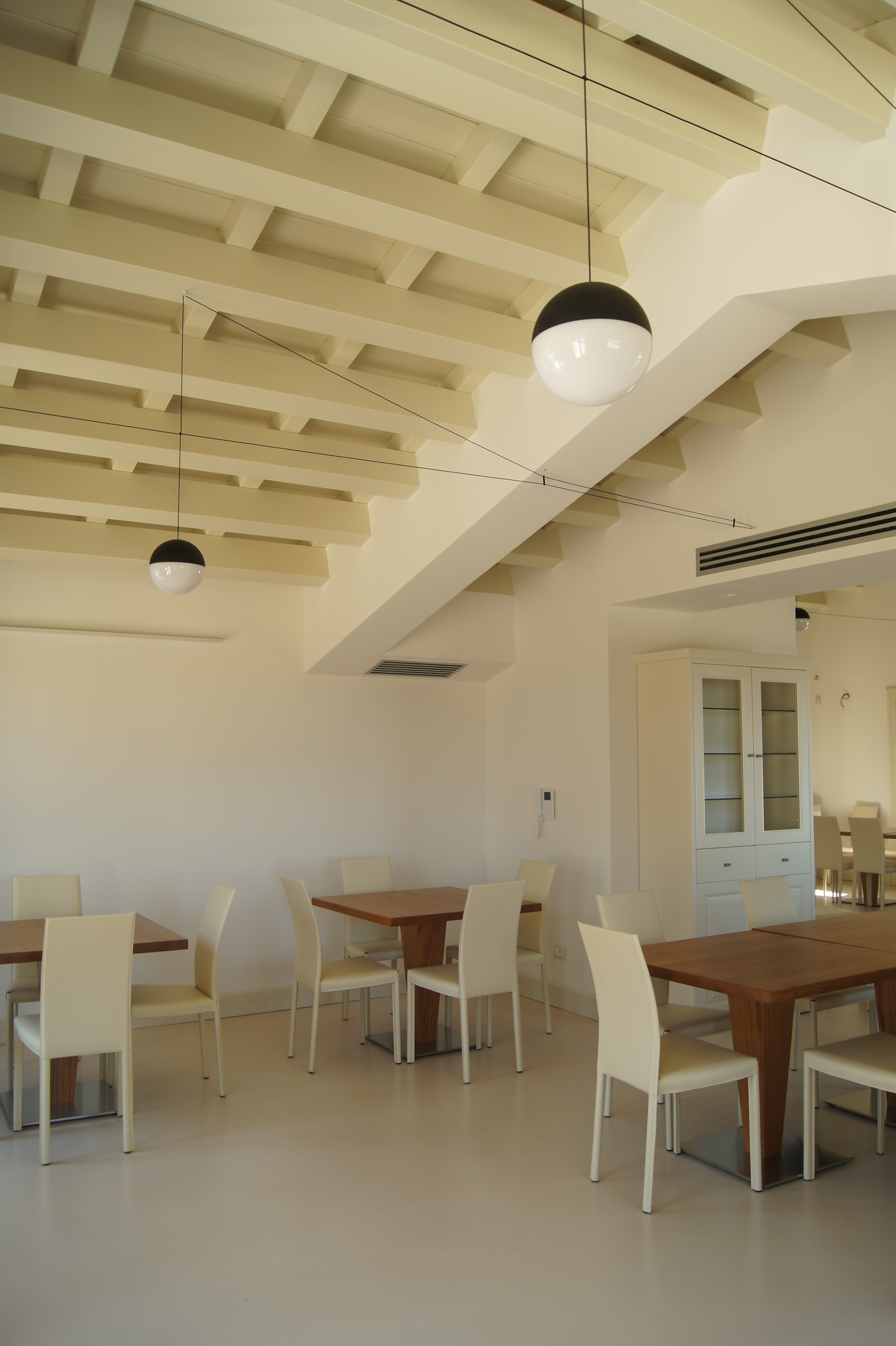 罗马郊外葡萄酒庄园的优雅室内设计-28