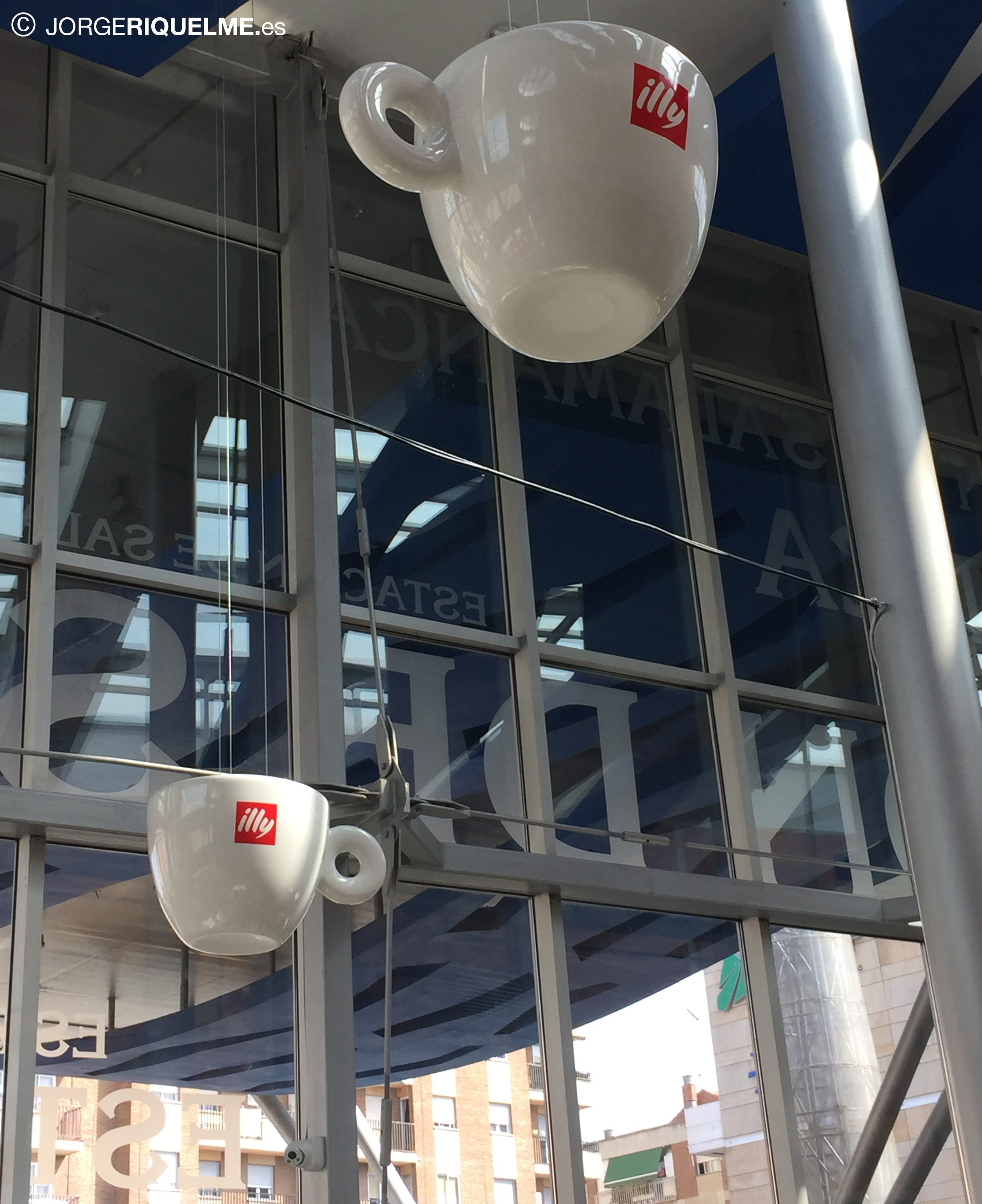 概念实验室酒吧 | 光影材料打造极致空间-9