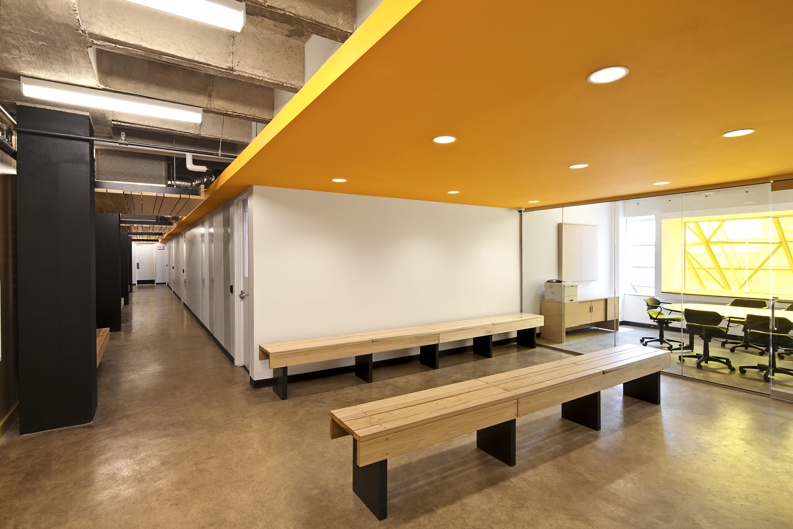 废弃银行变身为创意音乐学院-6