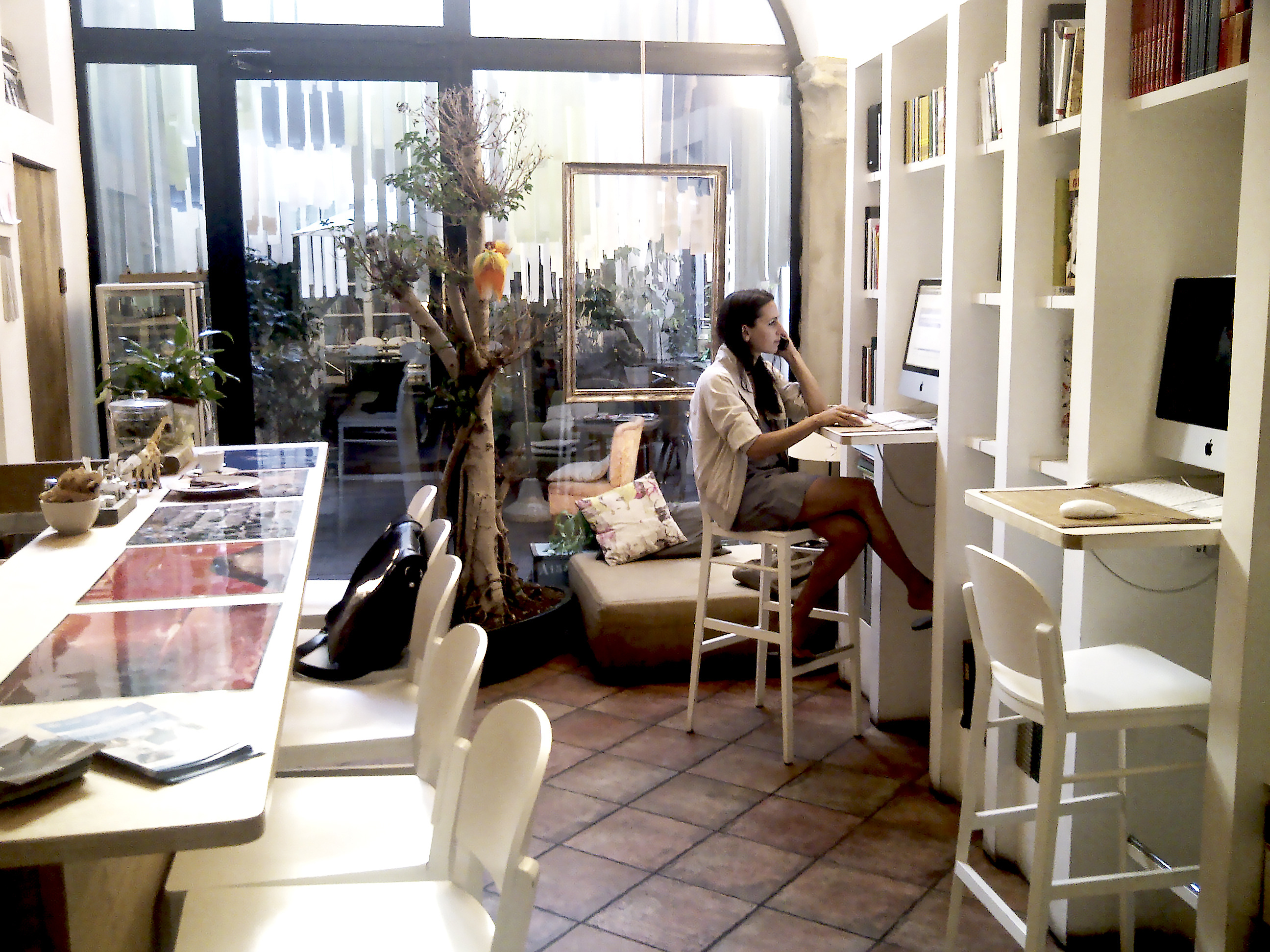 BRAC Libreria con Ristorante vegetariano 素食餐厅历史建筑改造-8