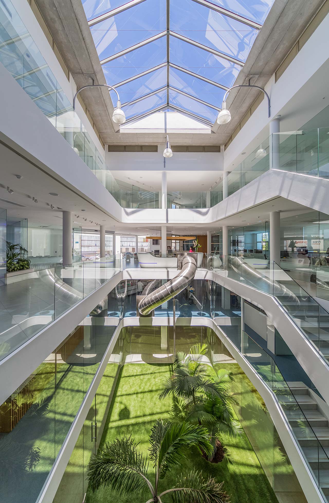 "Ortoplus 马德里总部 | KRION K-LIFE 助力创新牙科诊所设计"-5