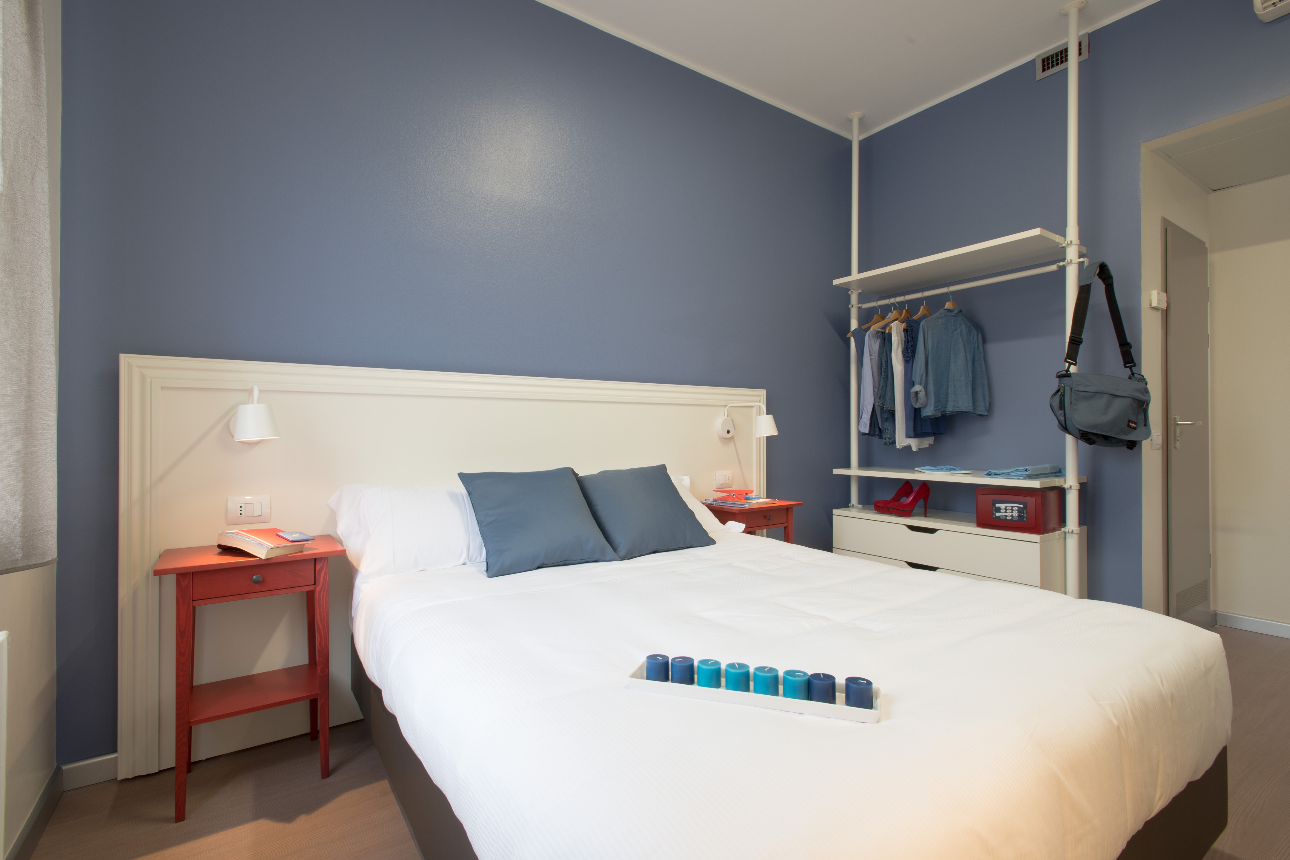 年轻活力,低成本创意的酒店客房设计-10