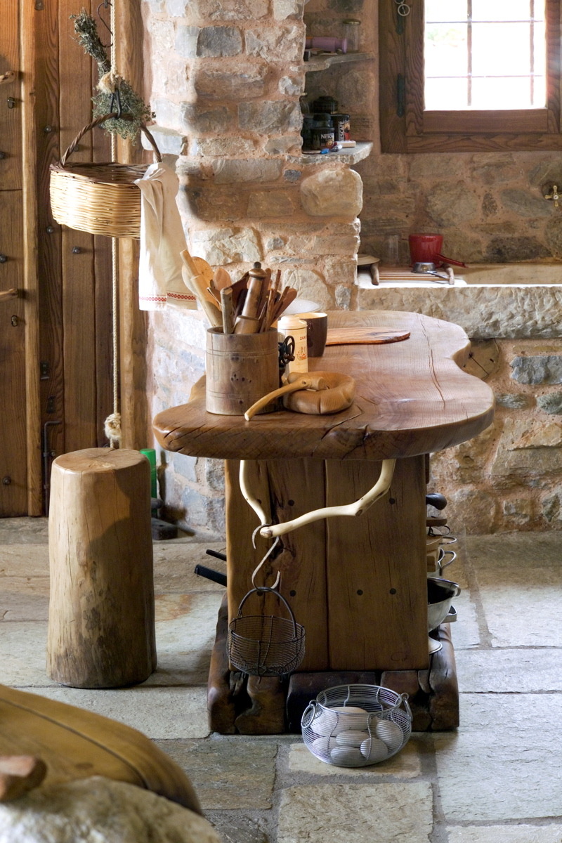 Pelion 山间混凝土石屋，融入自然的简约生活-70