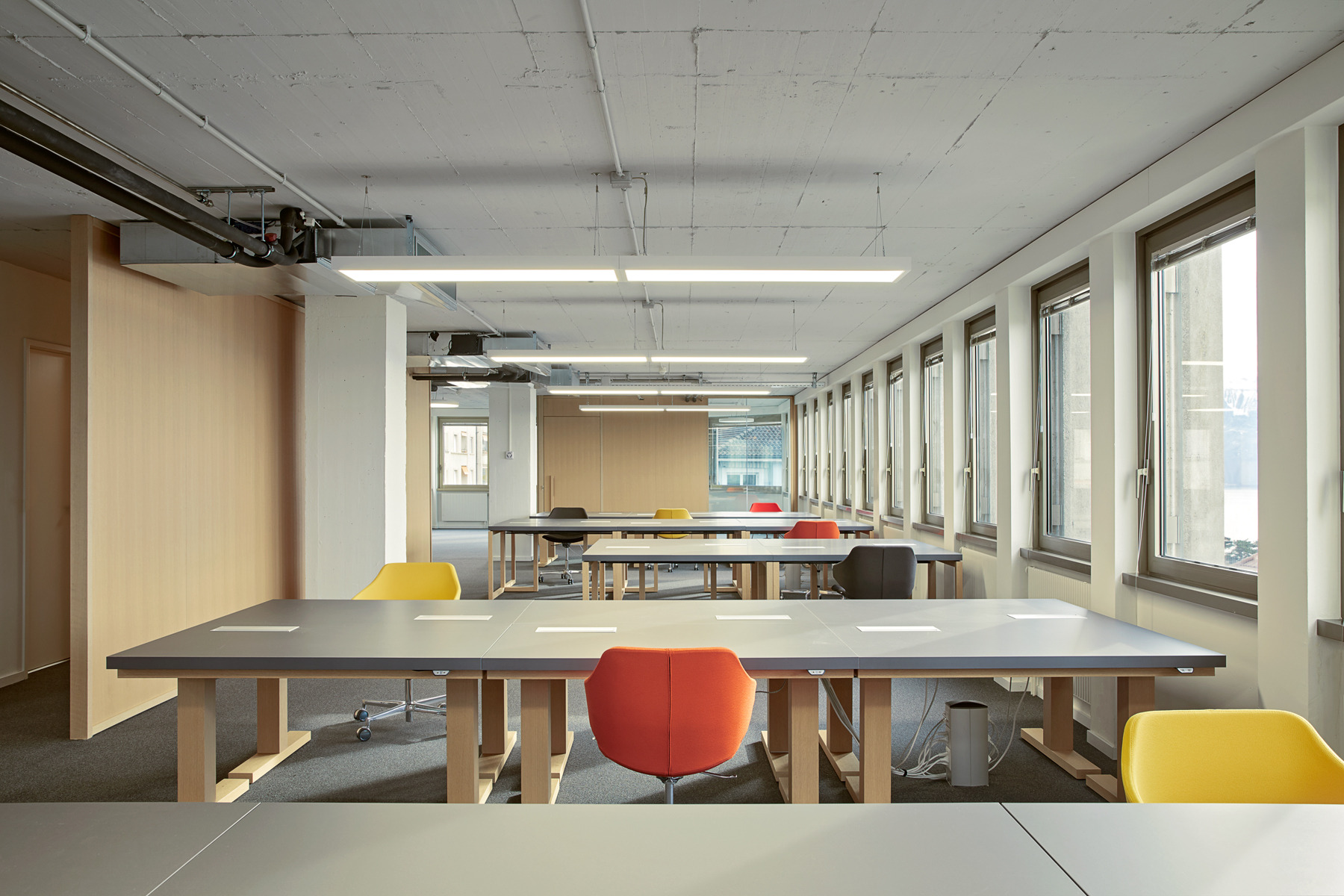 瑞士 Mel 建筑事务所打造“开放科学”办公空间-2