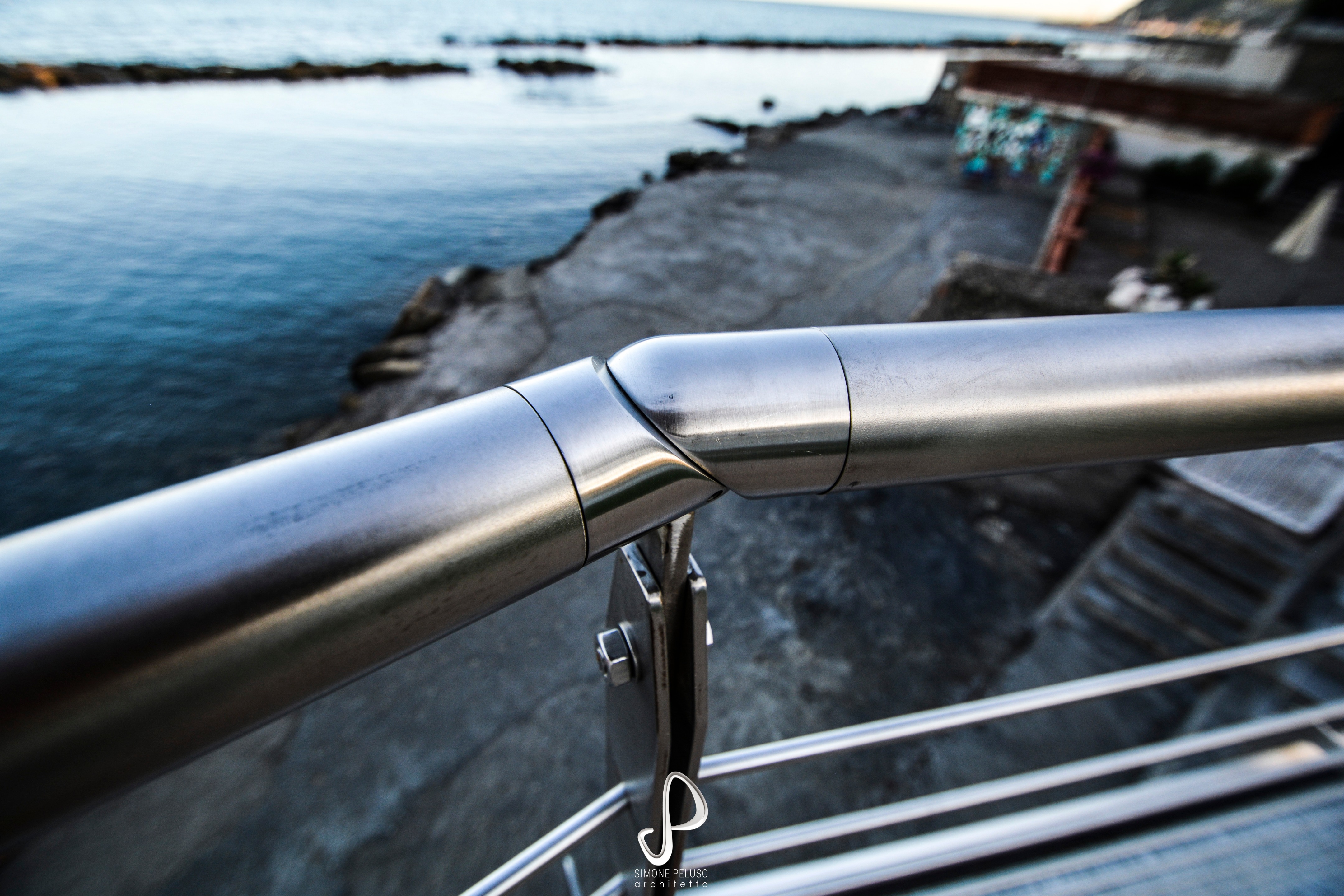 海滨 pagode 别墅 | 废墟中的新生-35