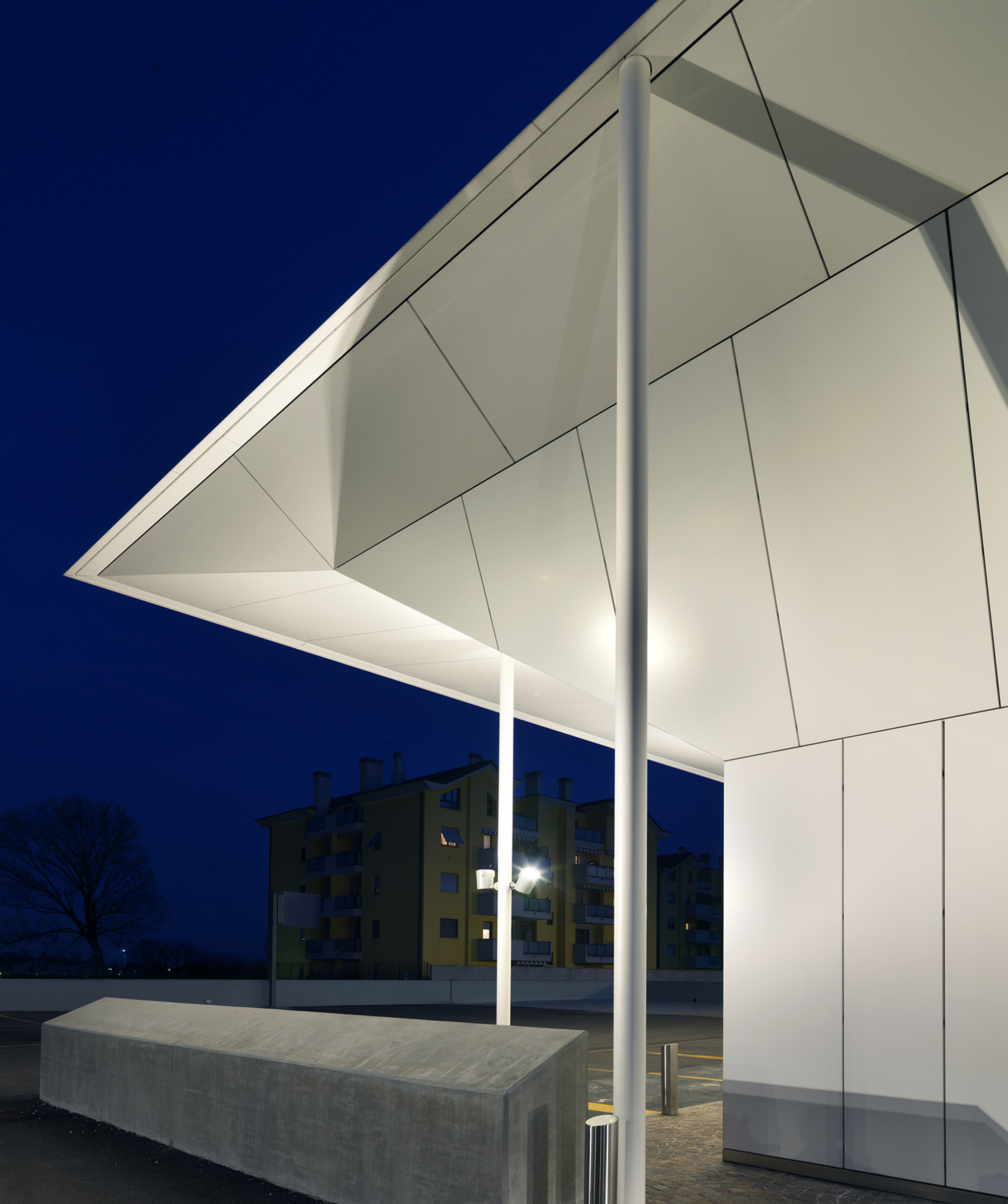 兄弟·科 zzi 博物馆 | 神秘黑盒中的红色激情-22