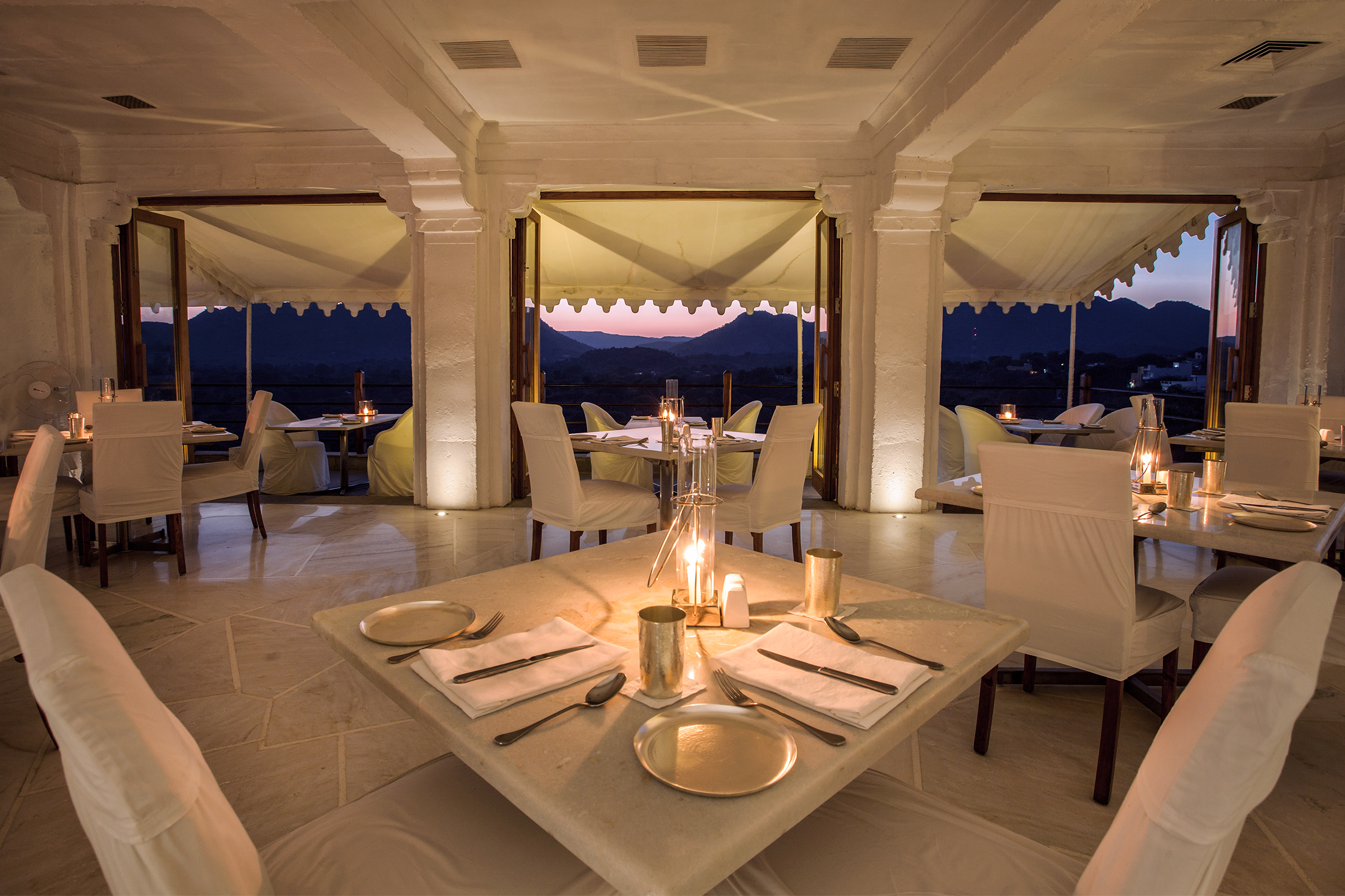 RAAS Devigarh 奢华酒店 | 私人泳池与美食盛宴-29