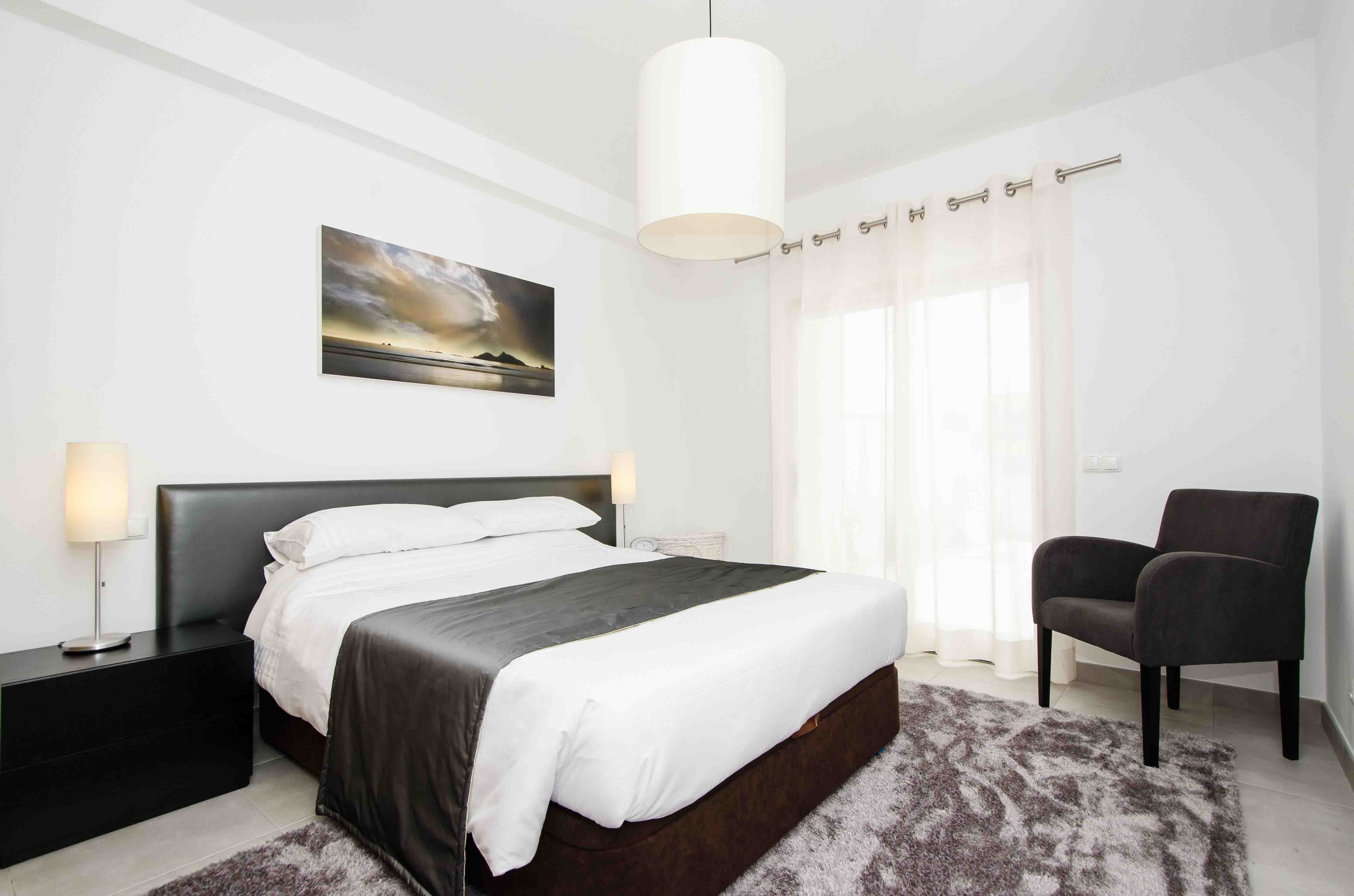 阿尔布费拉简约品味公寓设计-8