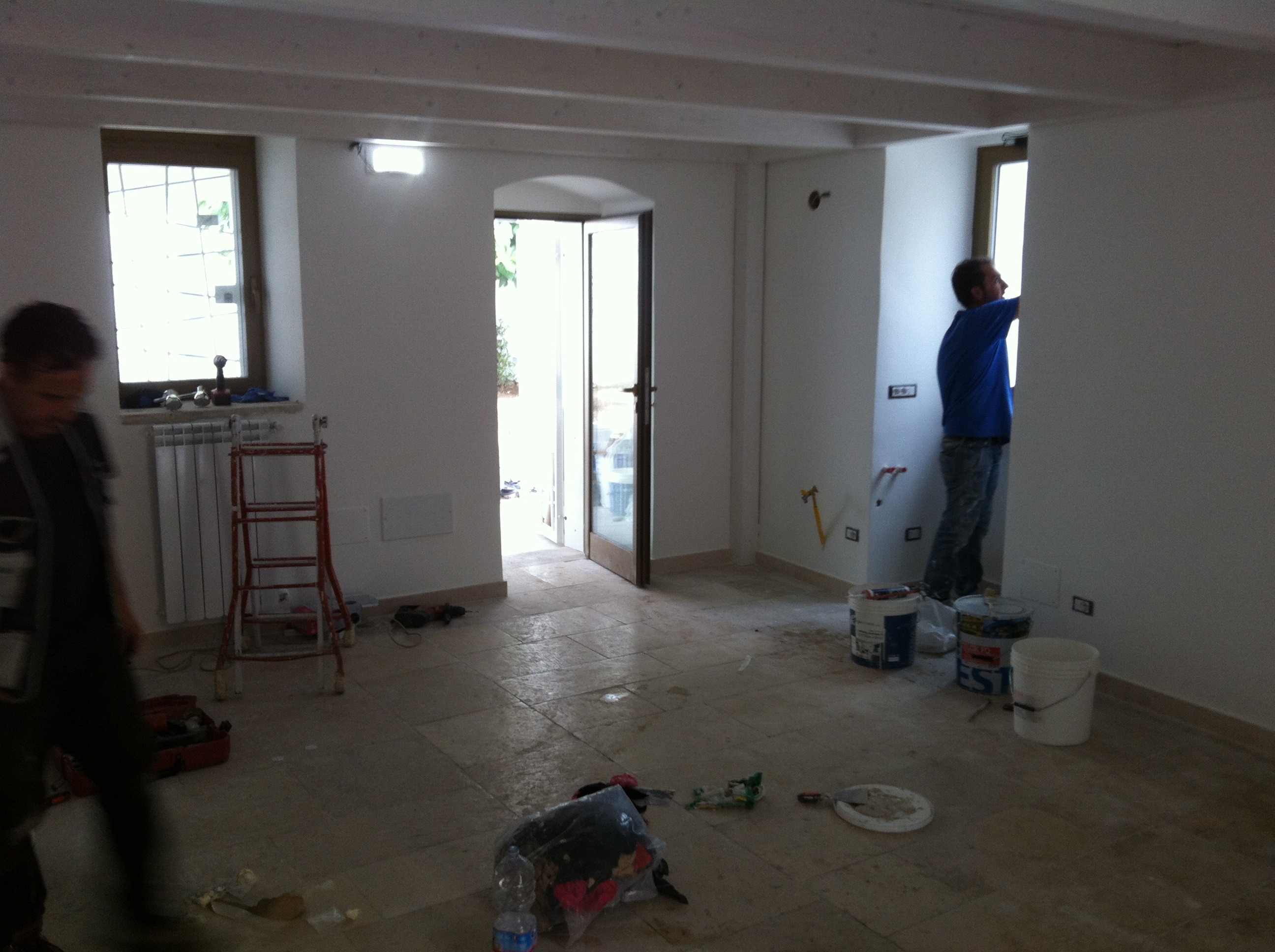 米兰 40 号公寓翻新 打造时尚家居空间-7