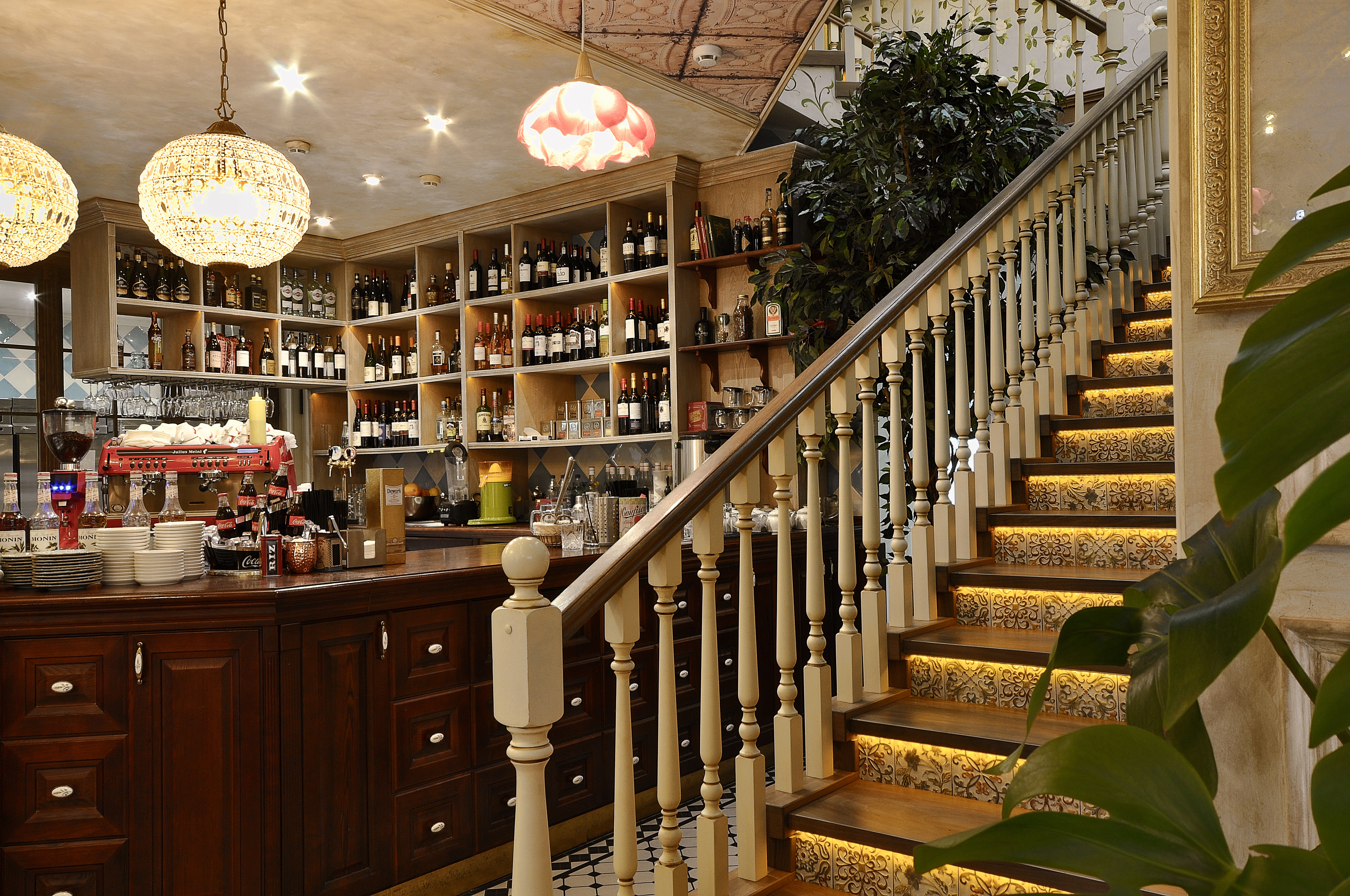 梦幻法式甜品店“Sophie and Annabelle”-1