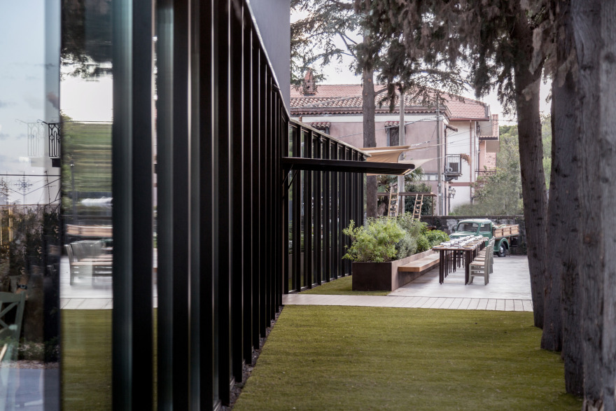 古宅新生,餐饮空间与历史文化的完美融合-12