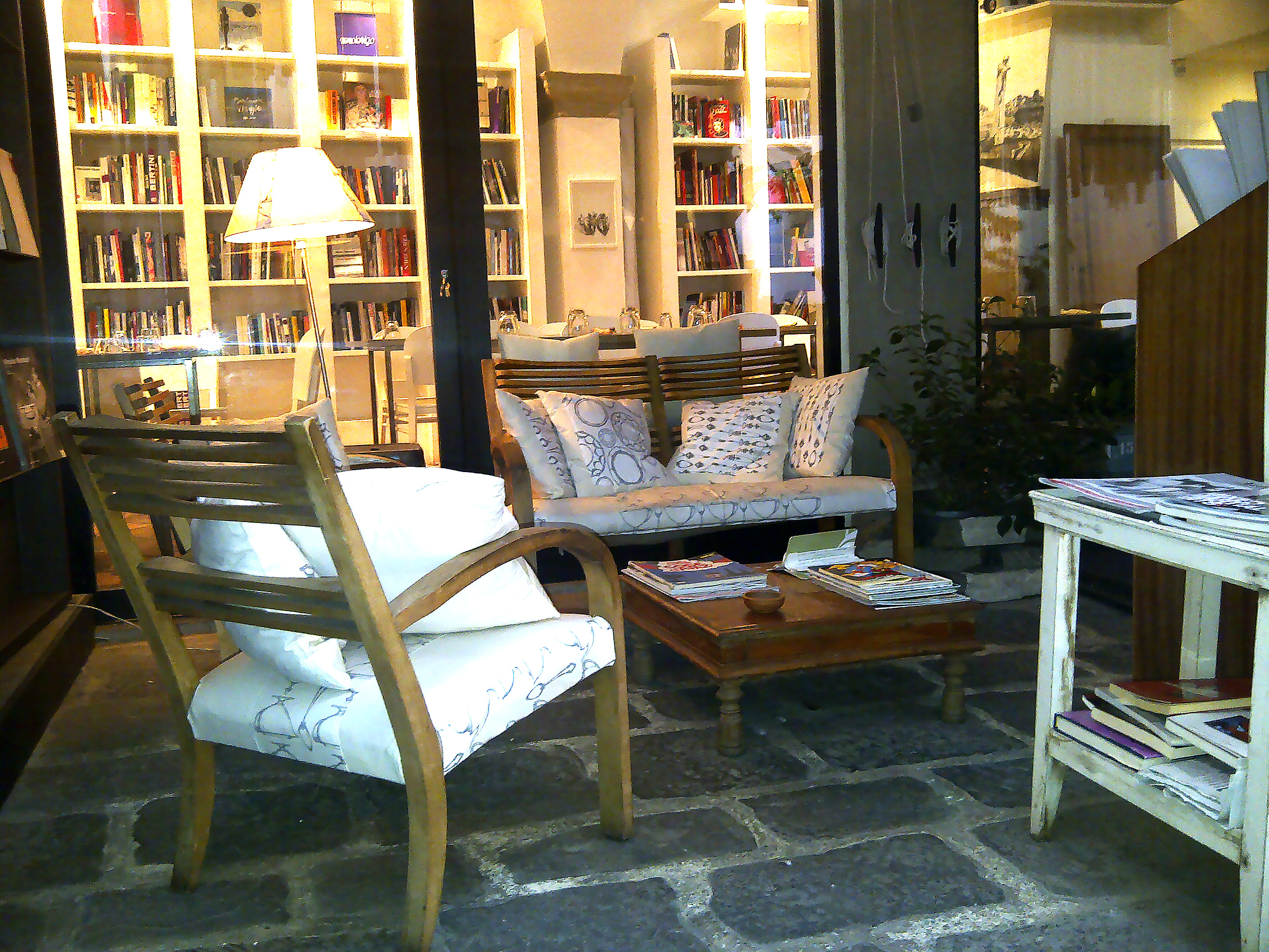 BRAC Libreria con Ristorante vegetariano 素食餐厅历史建筑改造-4