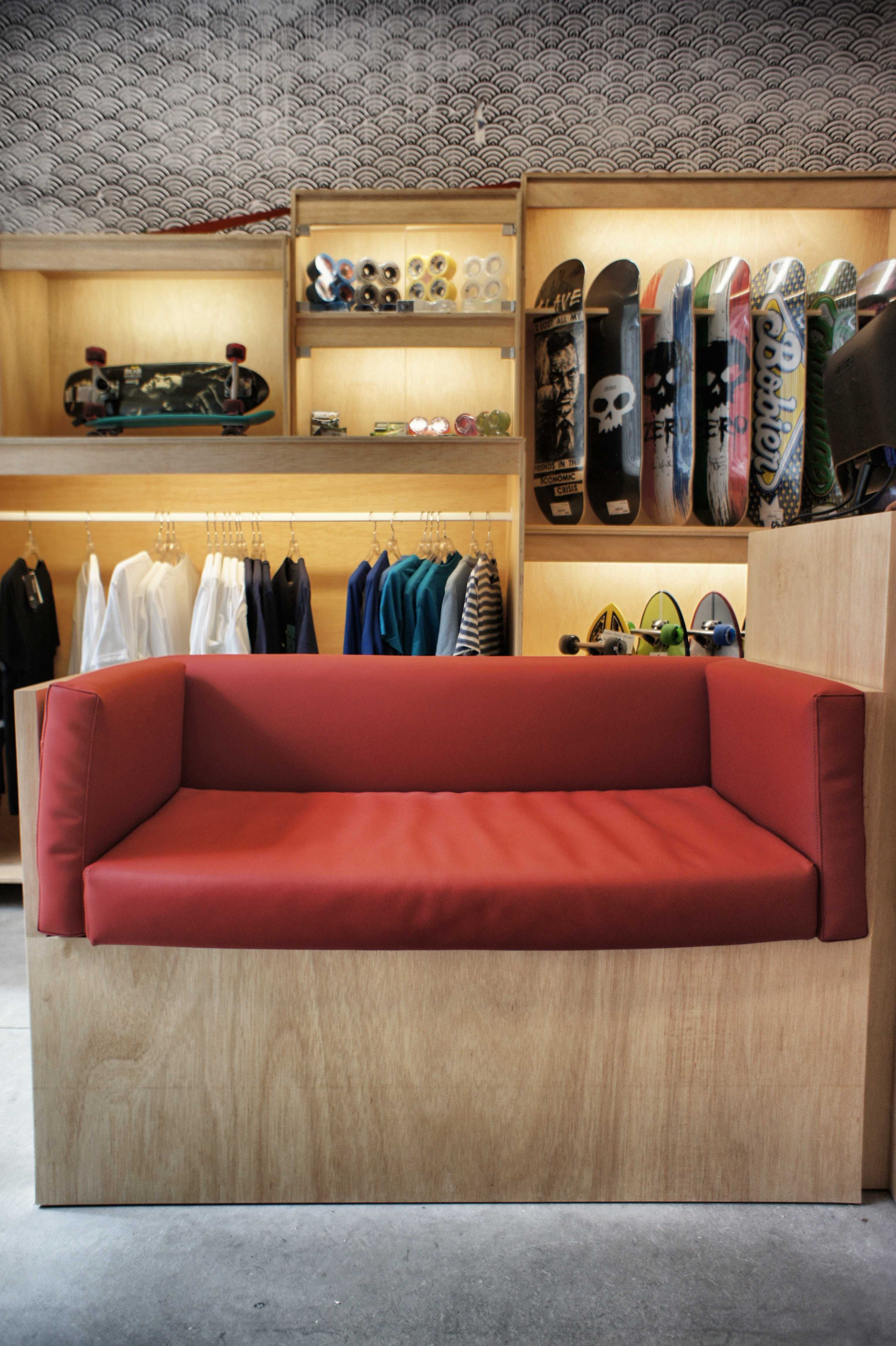 集装箱里的滑板艺术空间-9