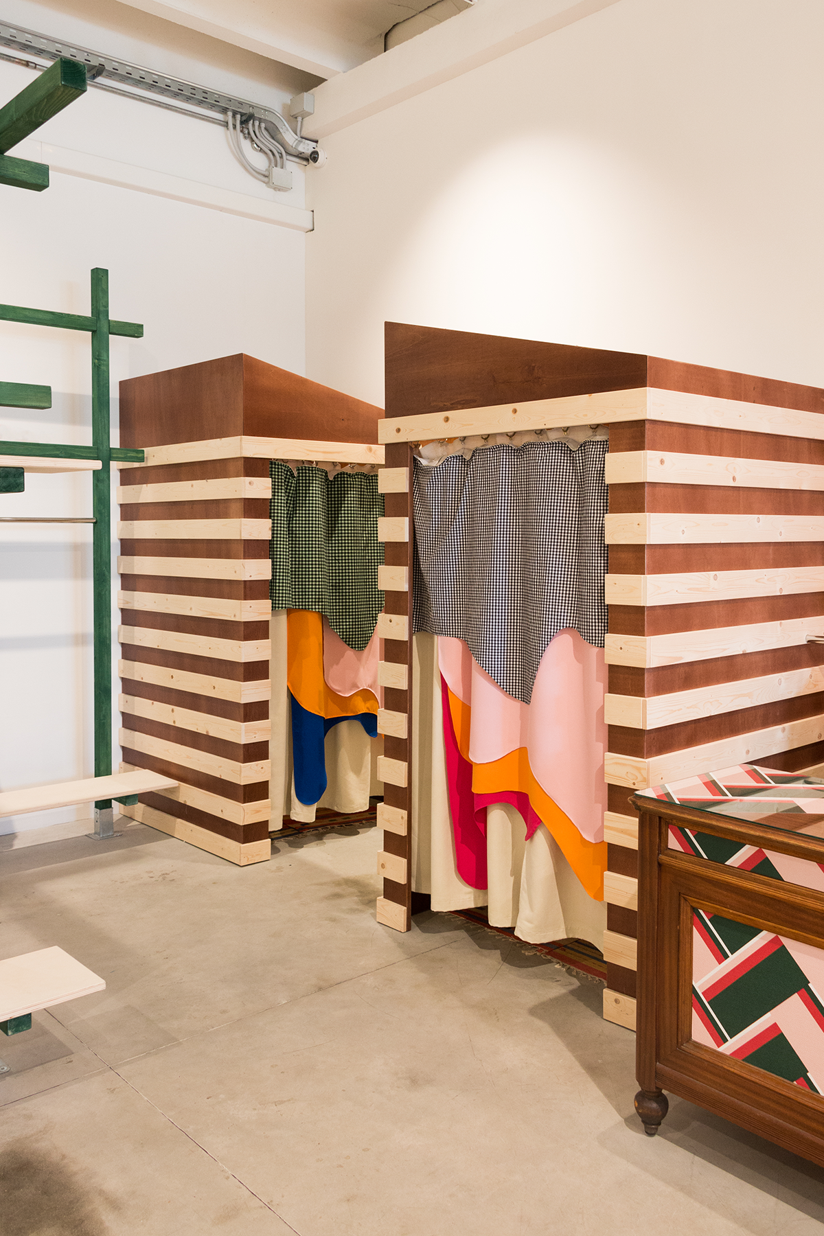 梦幻童装店“Coccole Bimbi”-35