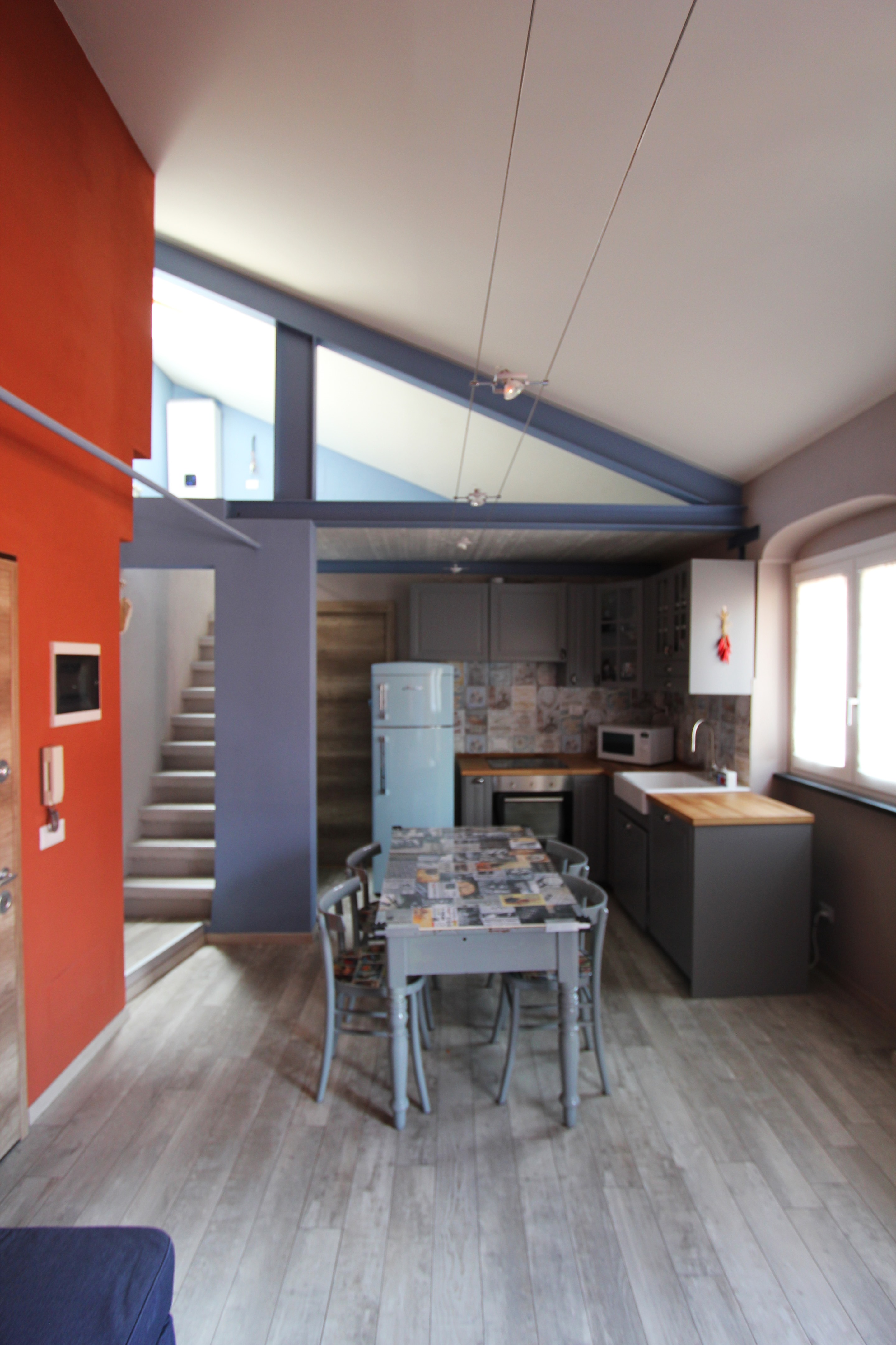 2016 年完成的木结构公寓室内设计案例-12