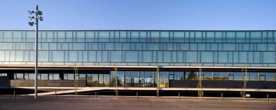 河畔多功能运动中心-16