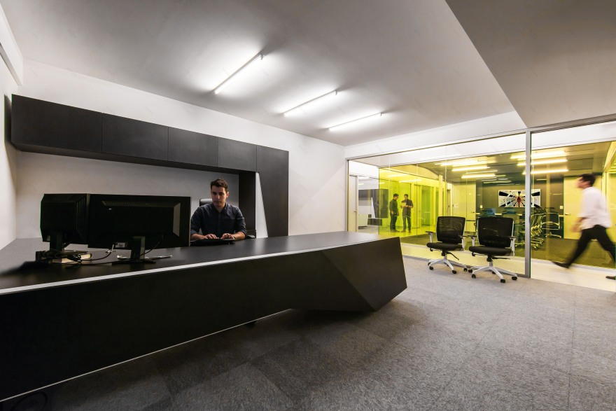 重塑工业遗迹 | Orange County 电子公司办公室设计-9