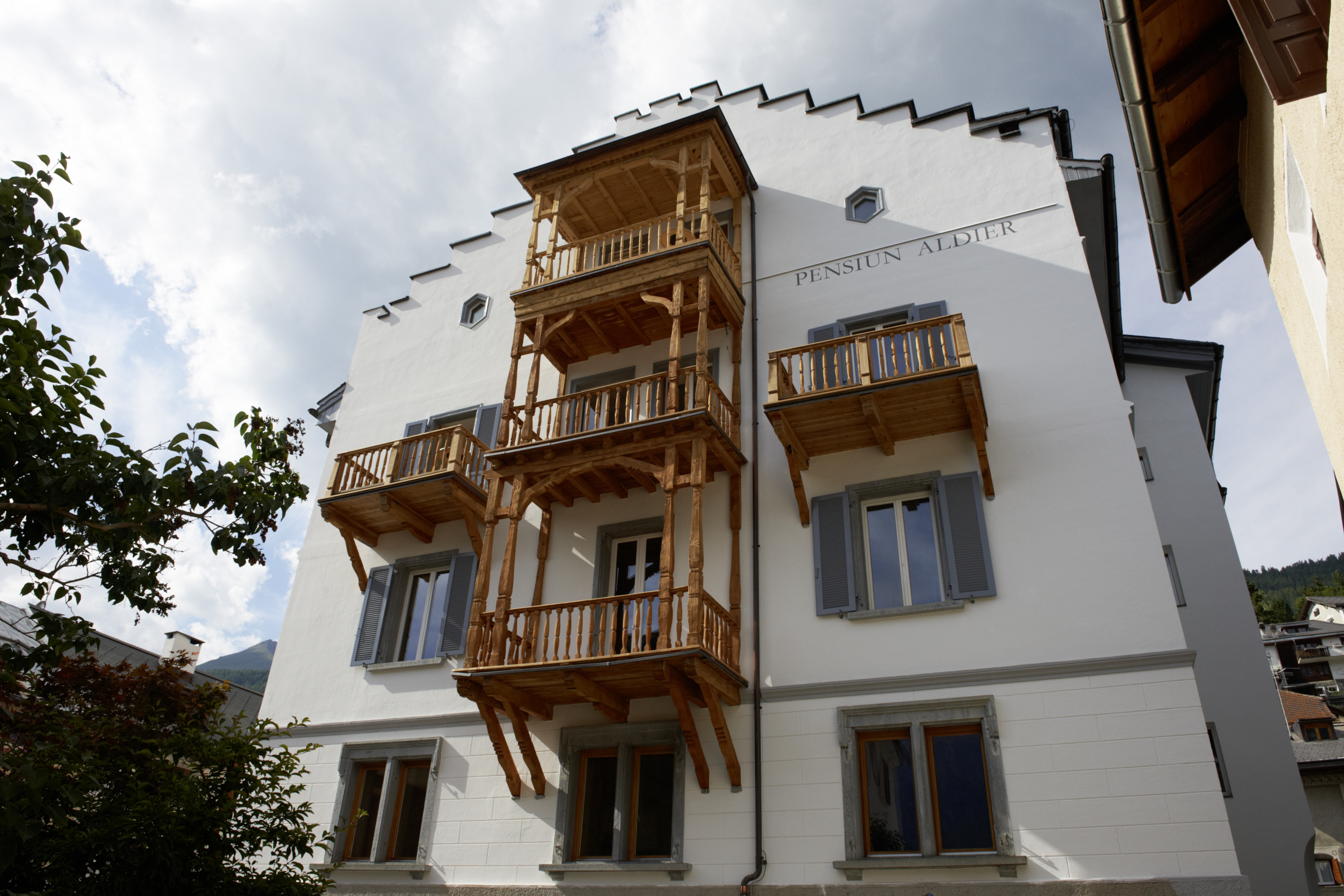 阿尔卑斯山间的艺术瑰宝——瑞士 Sent 酒店-23