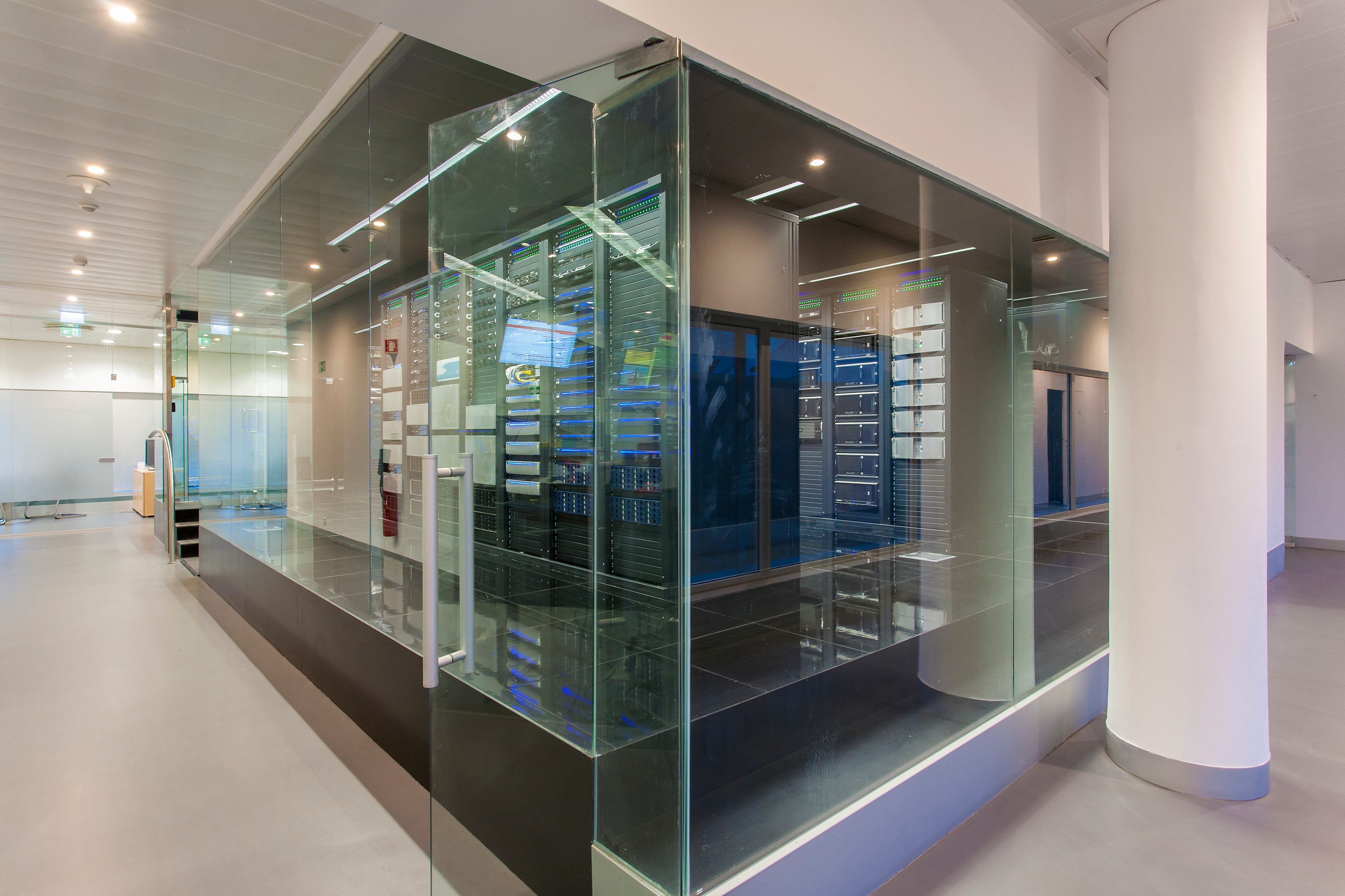 创新科技风，Sport TV 葡萄牙总部室内设计-22