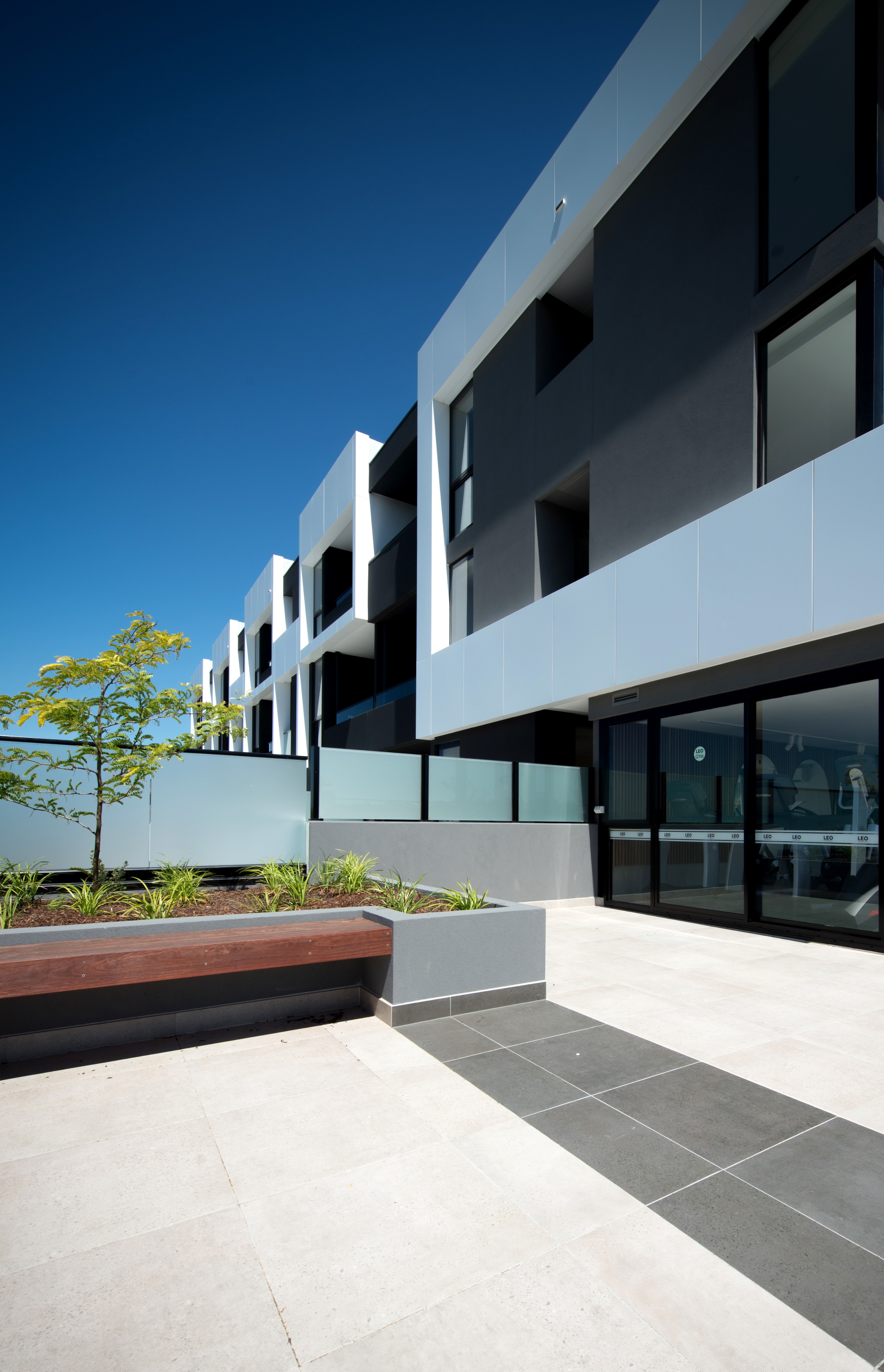 Leo Apartments | 繁华都市中的宜居空间-3