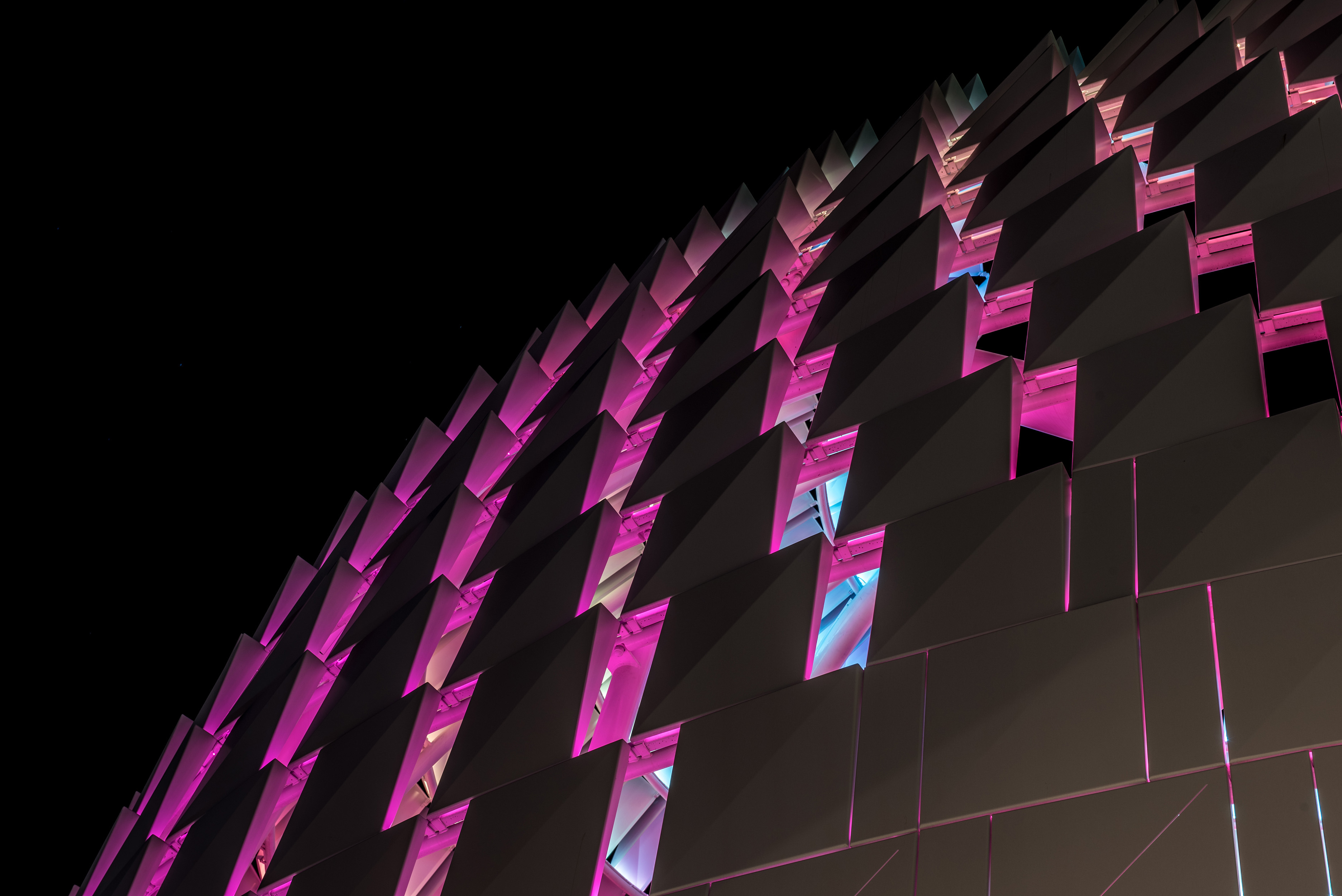 澳大利亚最大购物中心 Chermside 的创意遮阳结构照明设计-2