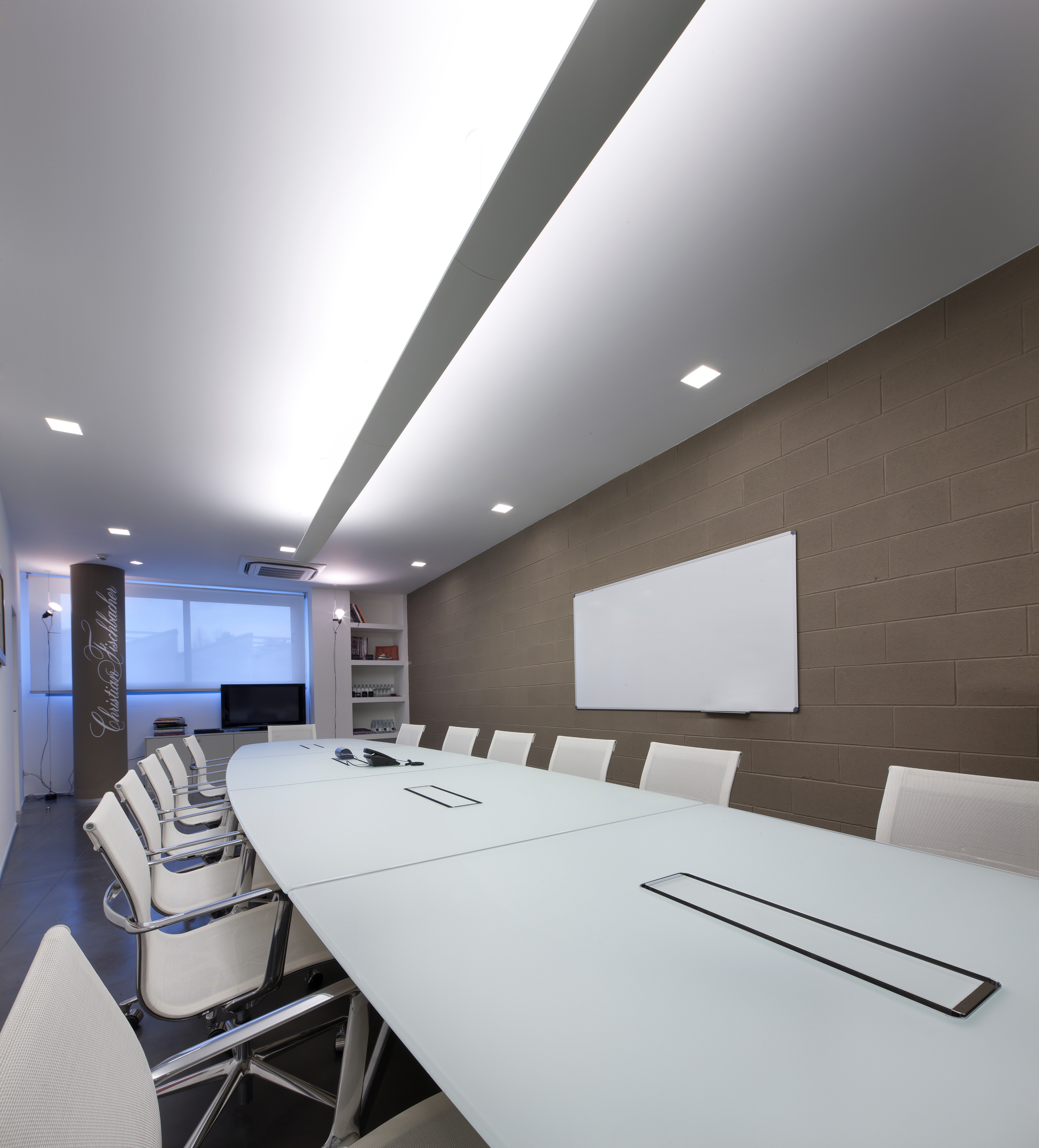 2011 年完成的 Fischbacher 总部室内设计-8