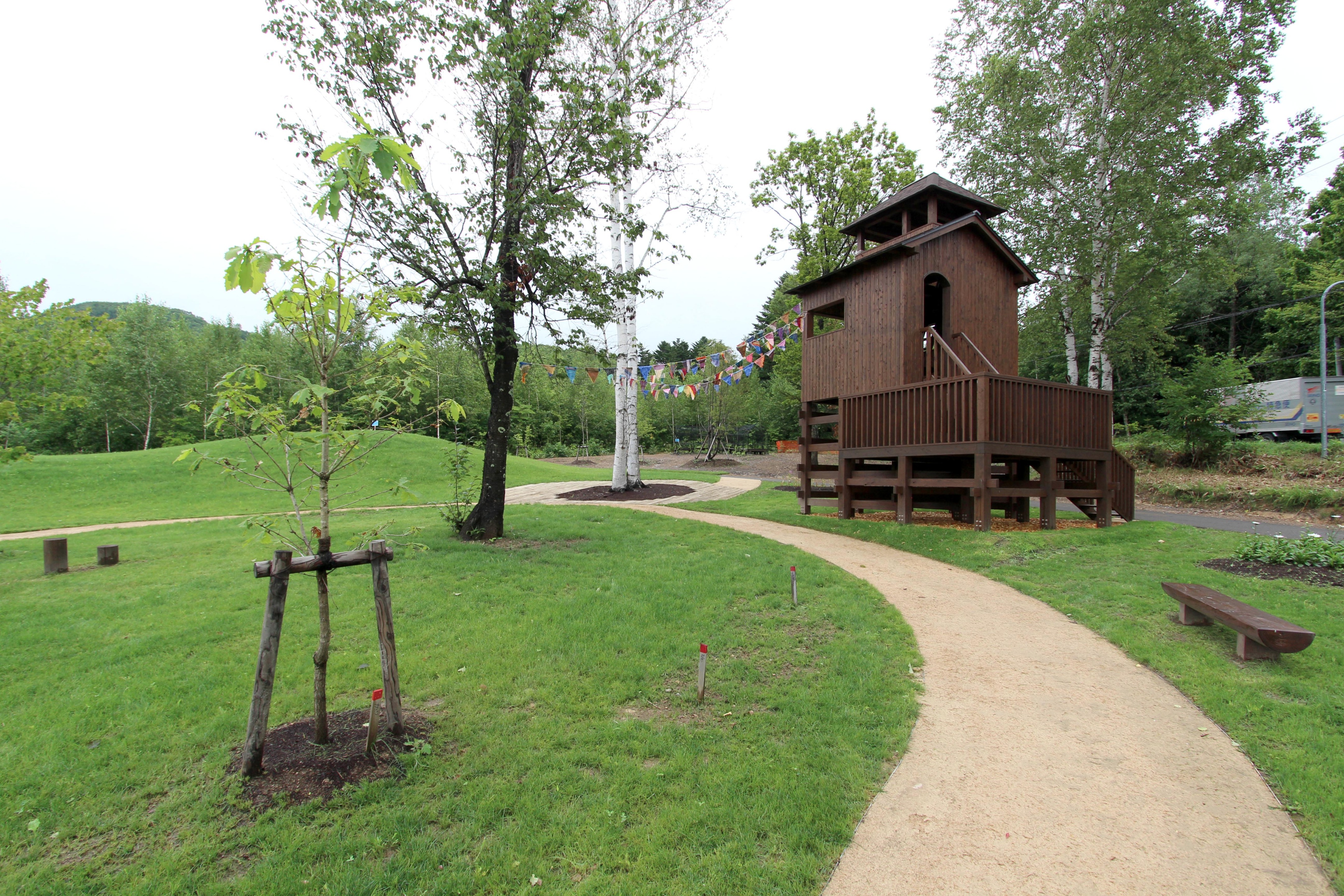 2015 年完成的库鲁米娜公共花园-35