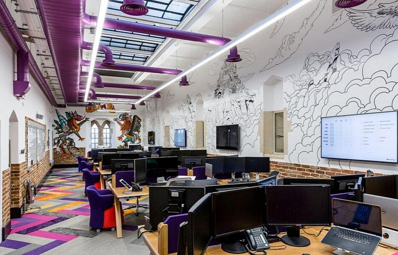 城堡中的梦幻办公室-5