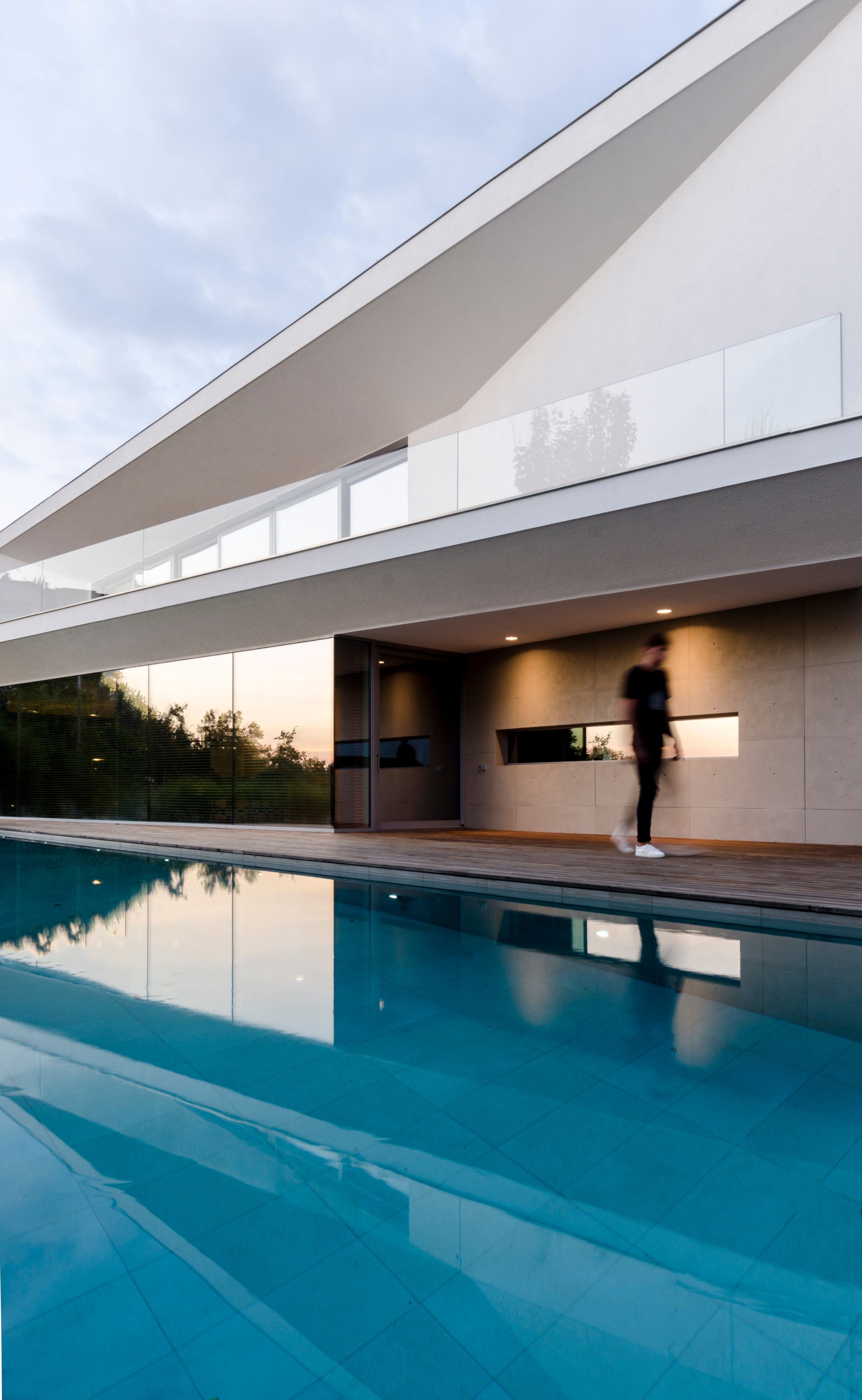 艺术之家 | 融入雕塑感的现代别墅设计-31